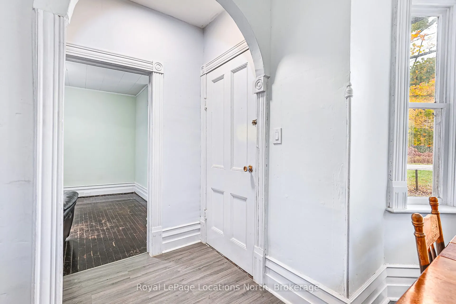 137662 GREY ROAD 12