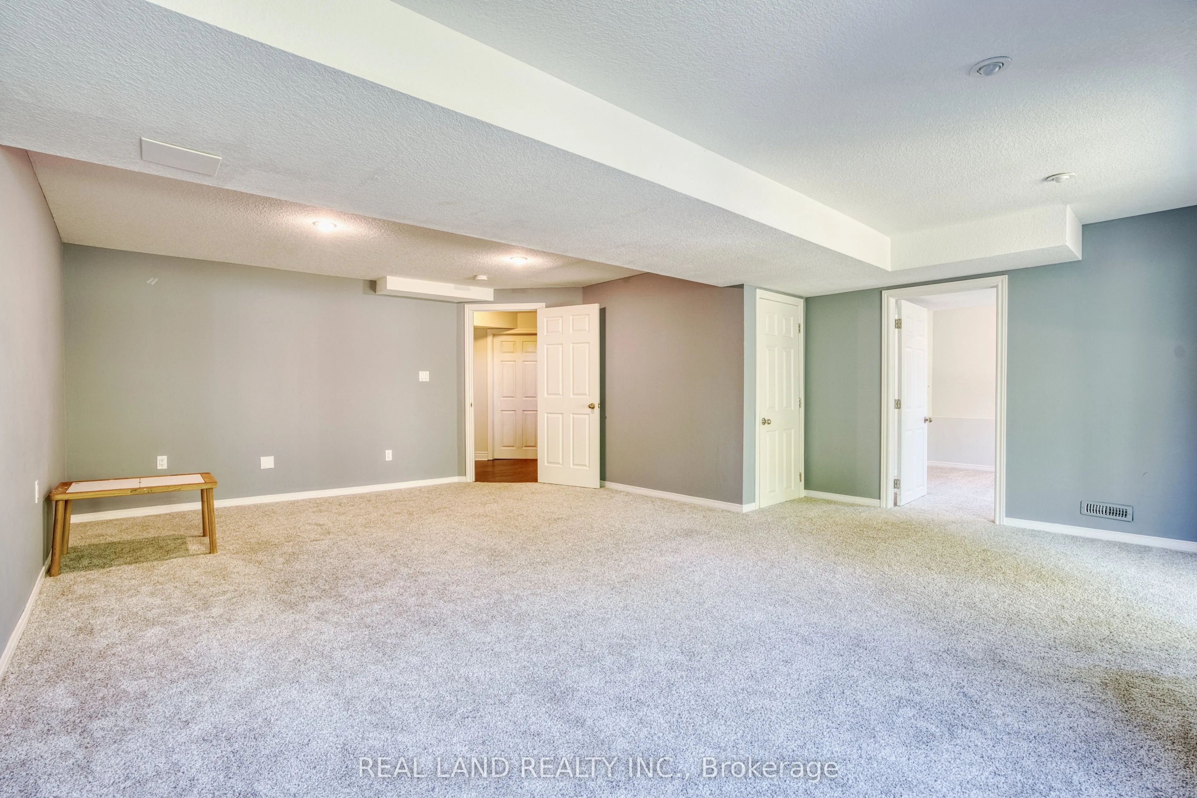 364 SKYLINE Avenue, #14