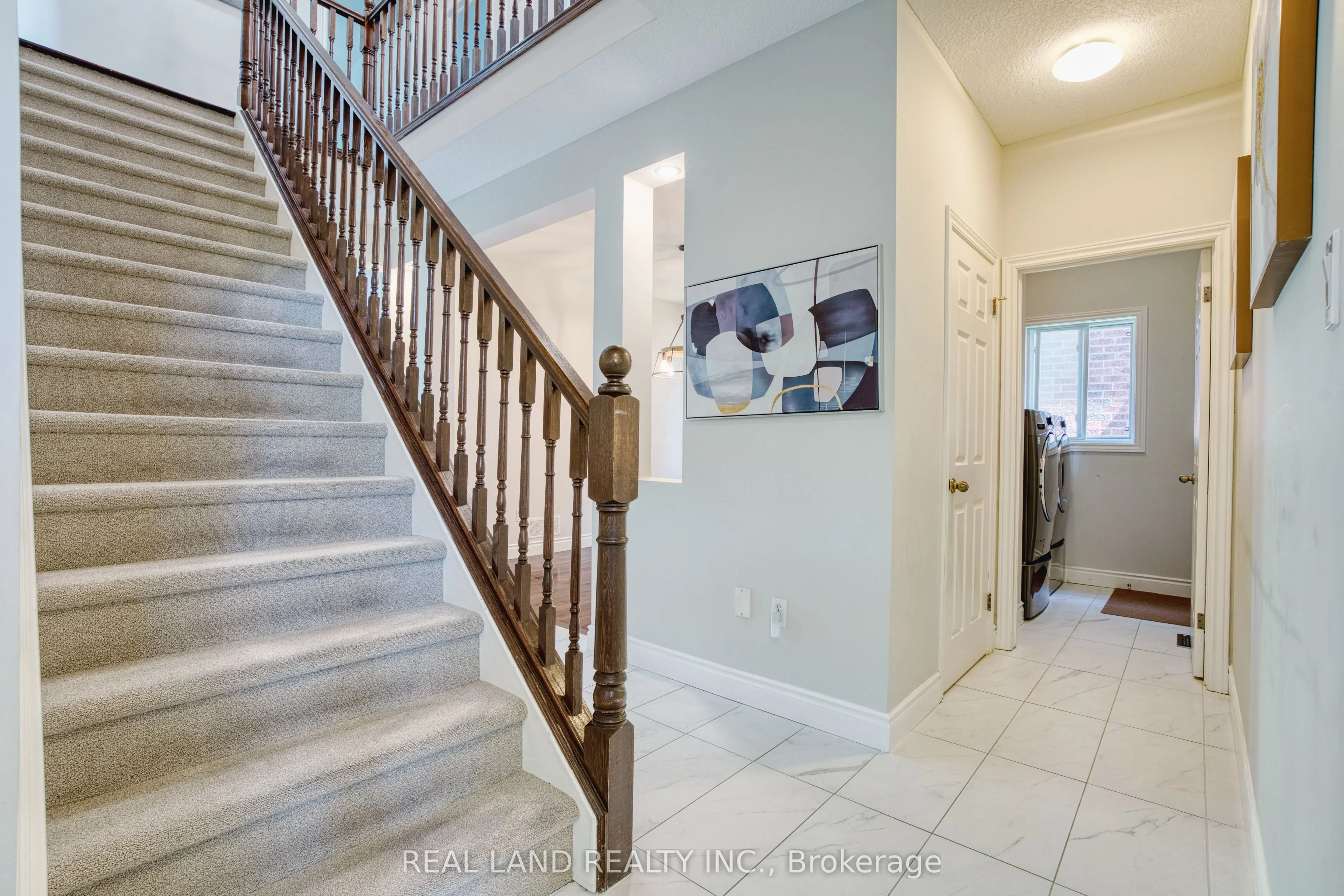 364 SKYLINE Avenue, #14
