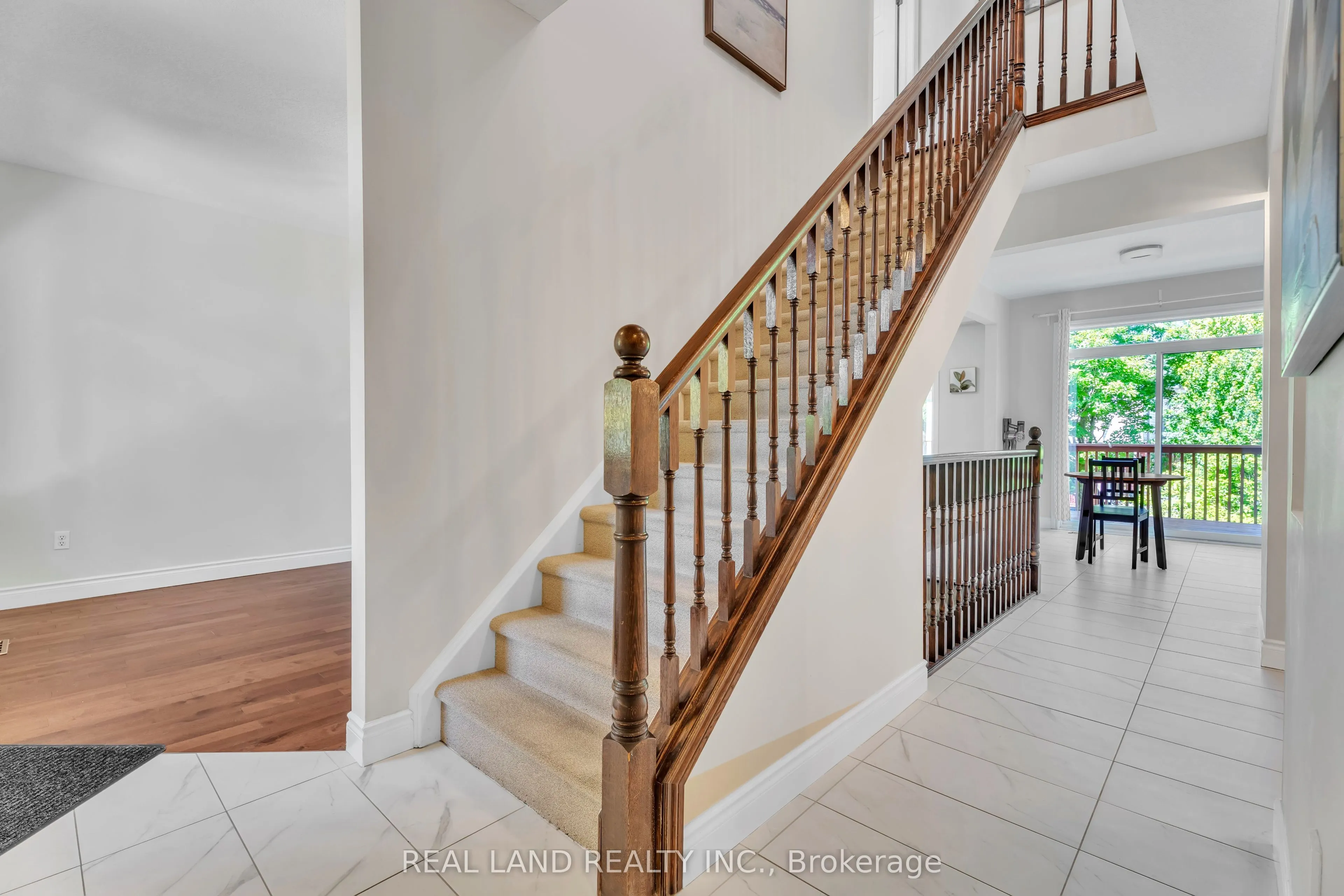 364 SKYLINE Avenue, #14