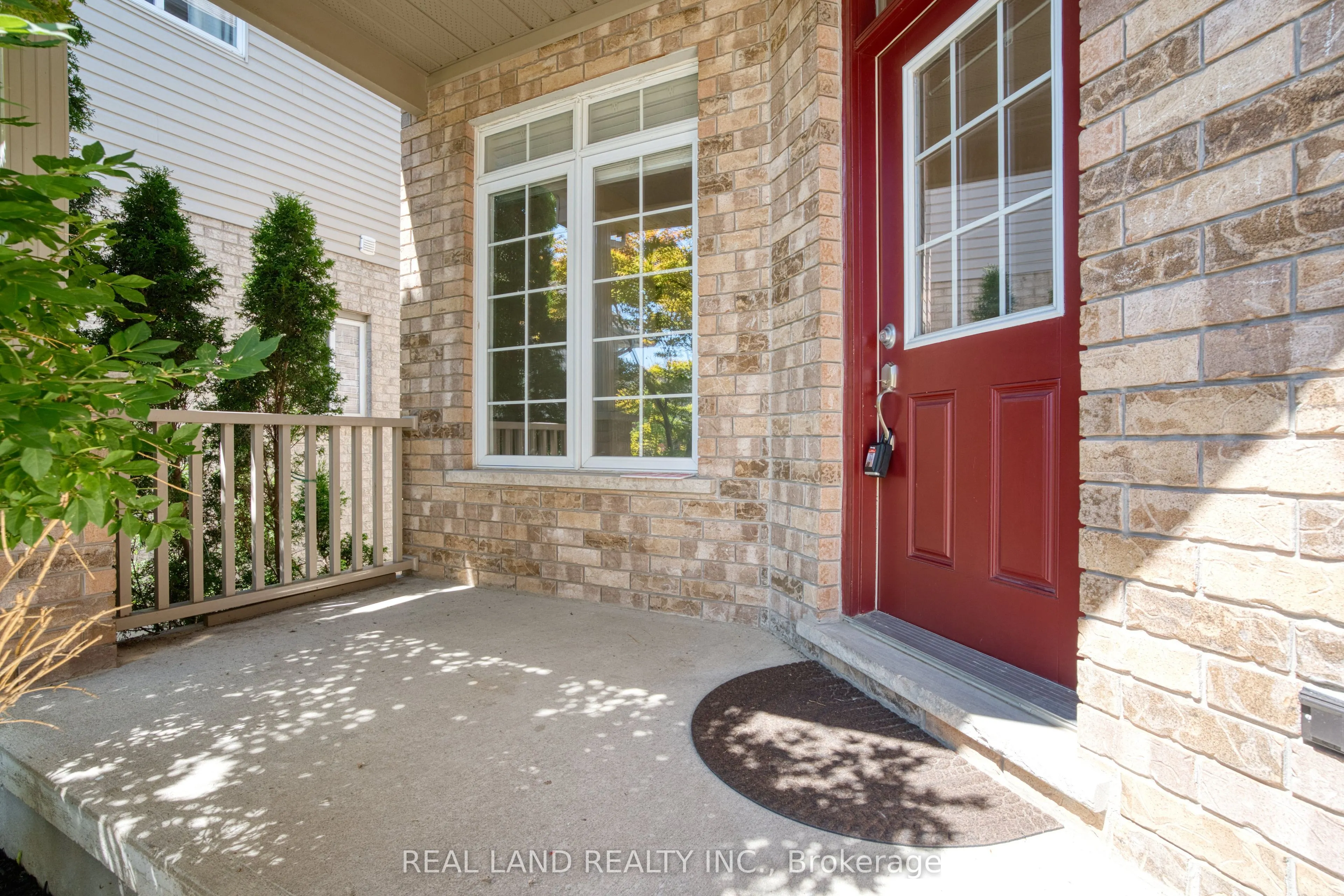 364 SKYLINE Avenue, #14