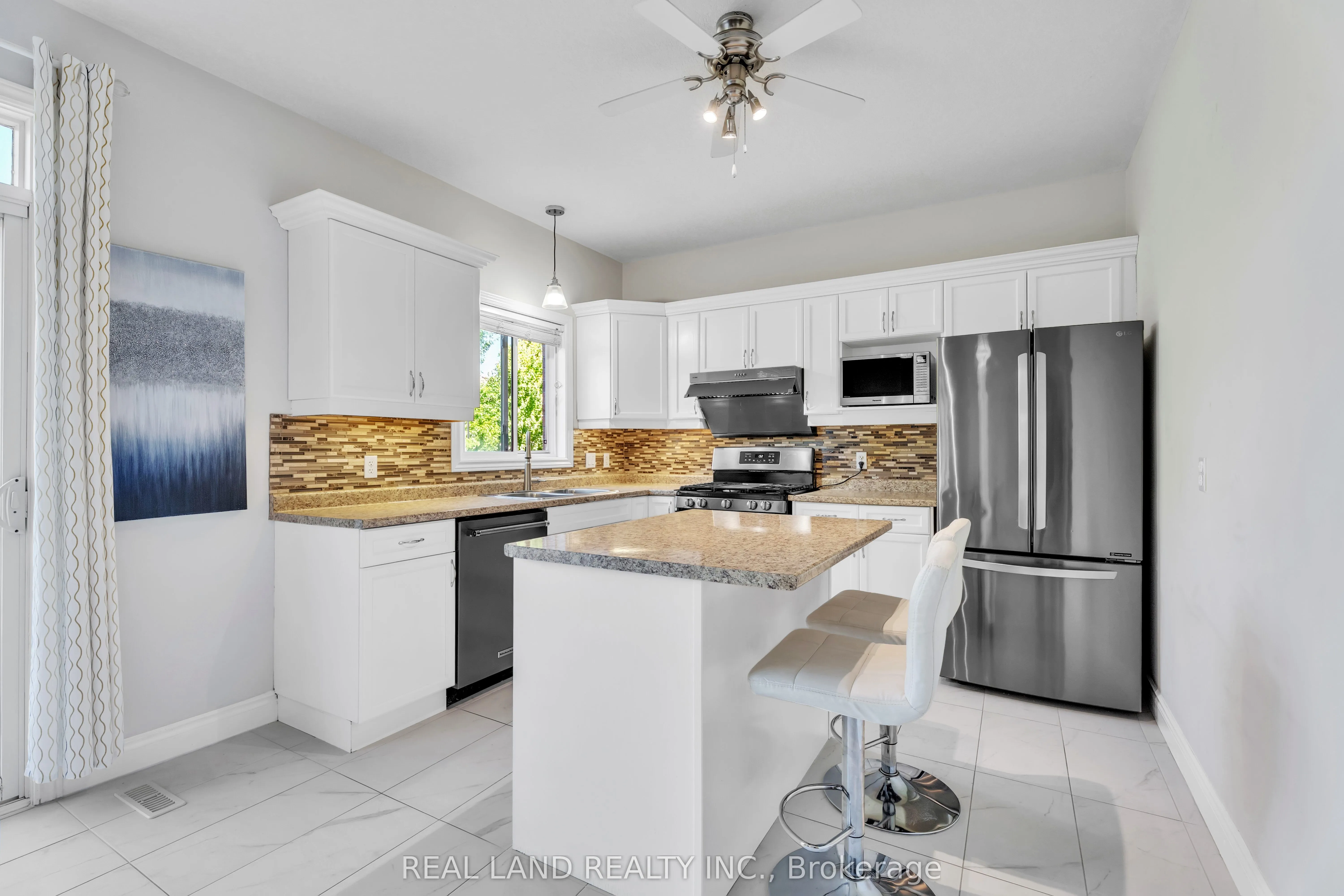 364 SKYLINE Avenue, #14