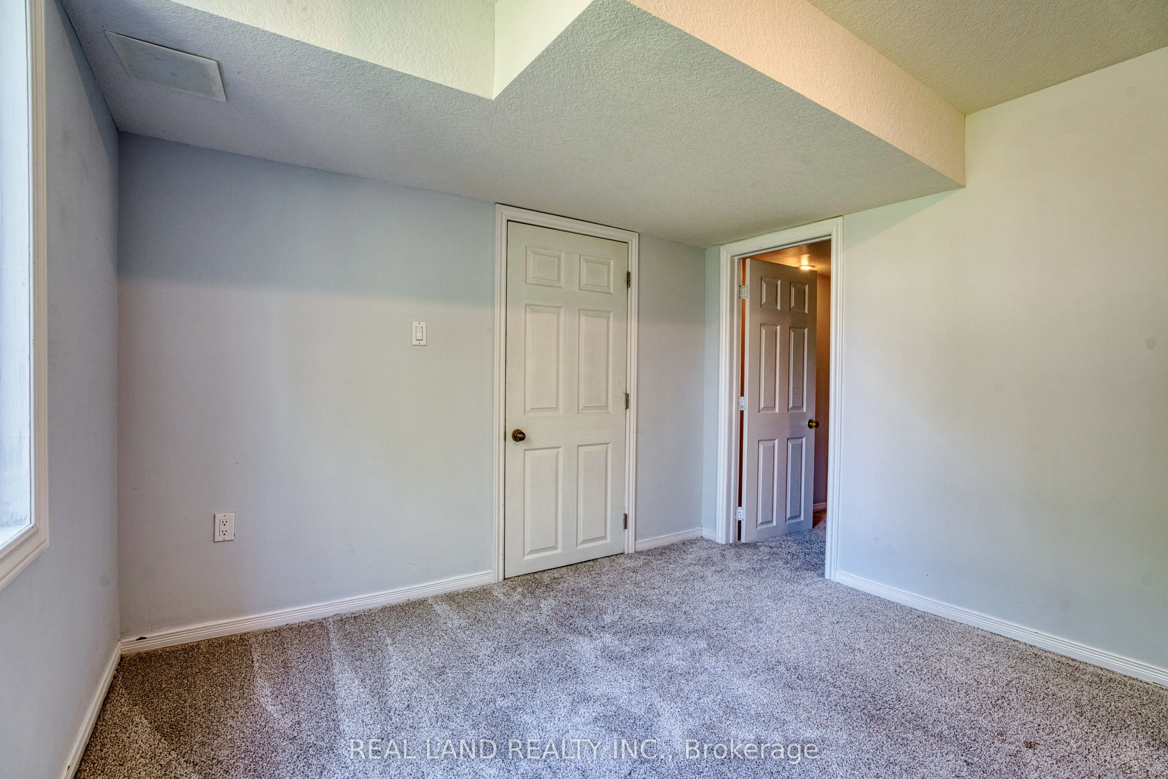 364 SKYLINE Avenue, #14