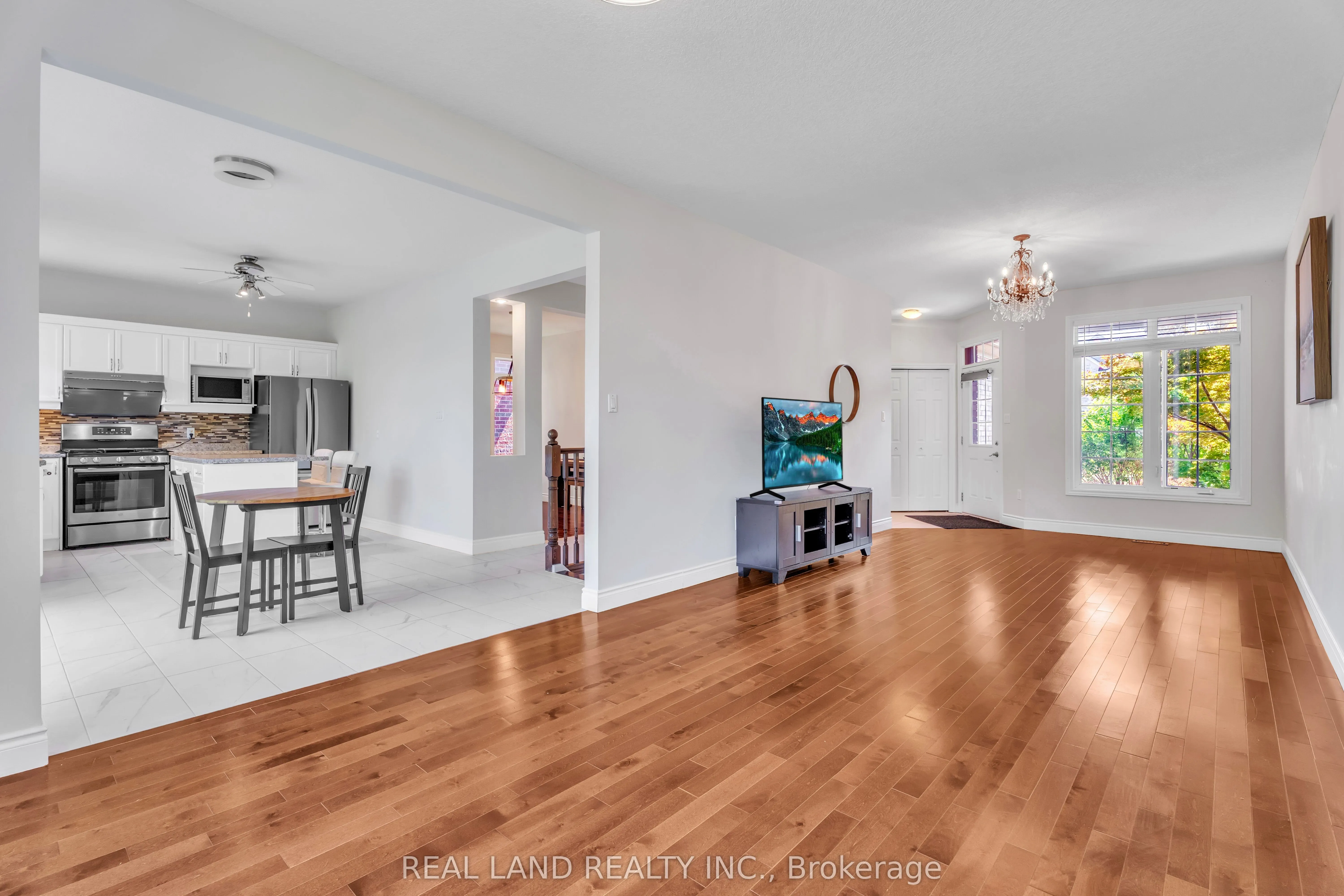 364 SKYLINE Avenue, #14