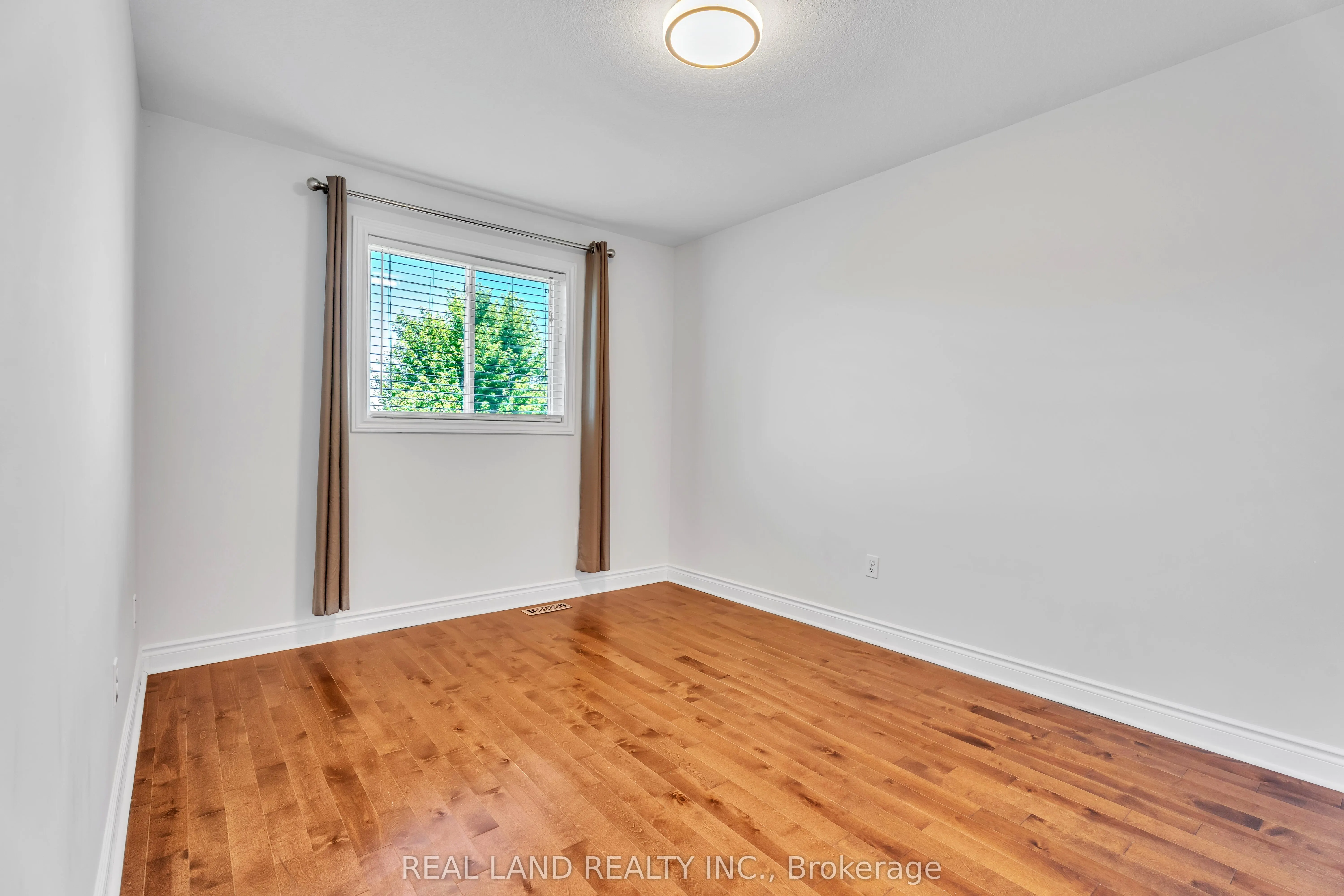 364 SKYLINE Avenue, #14