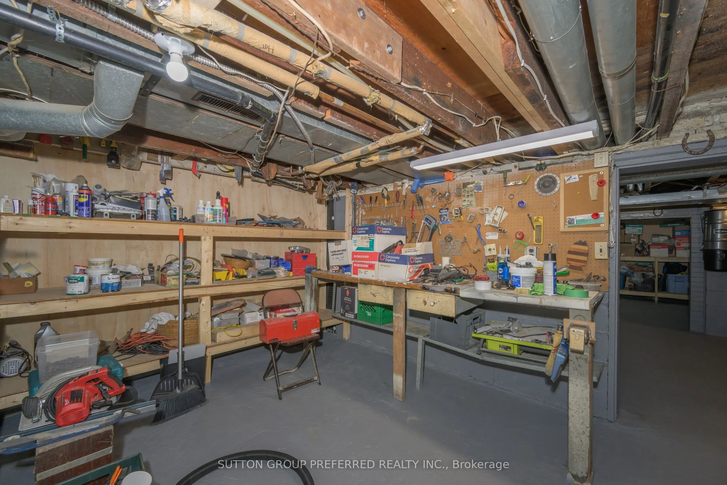 447 Woodman Avenue
