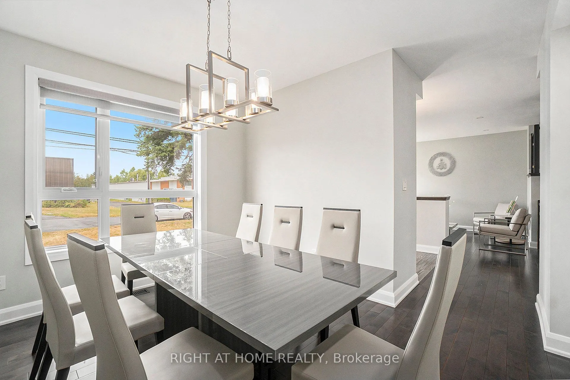 17 Rideau Heights Drive