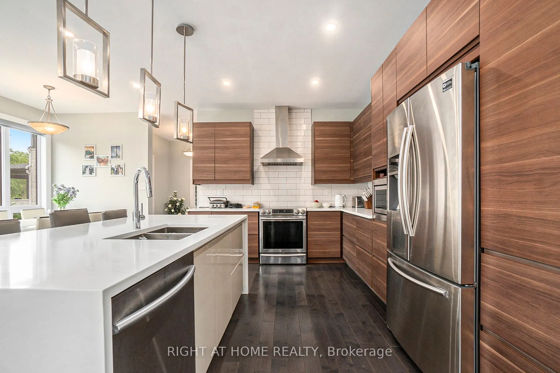 17 Rideau Heights Drive