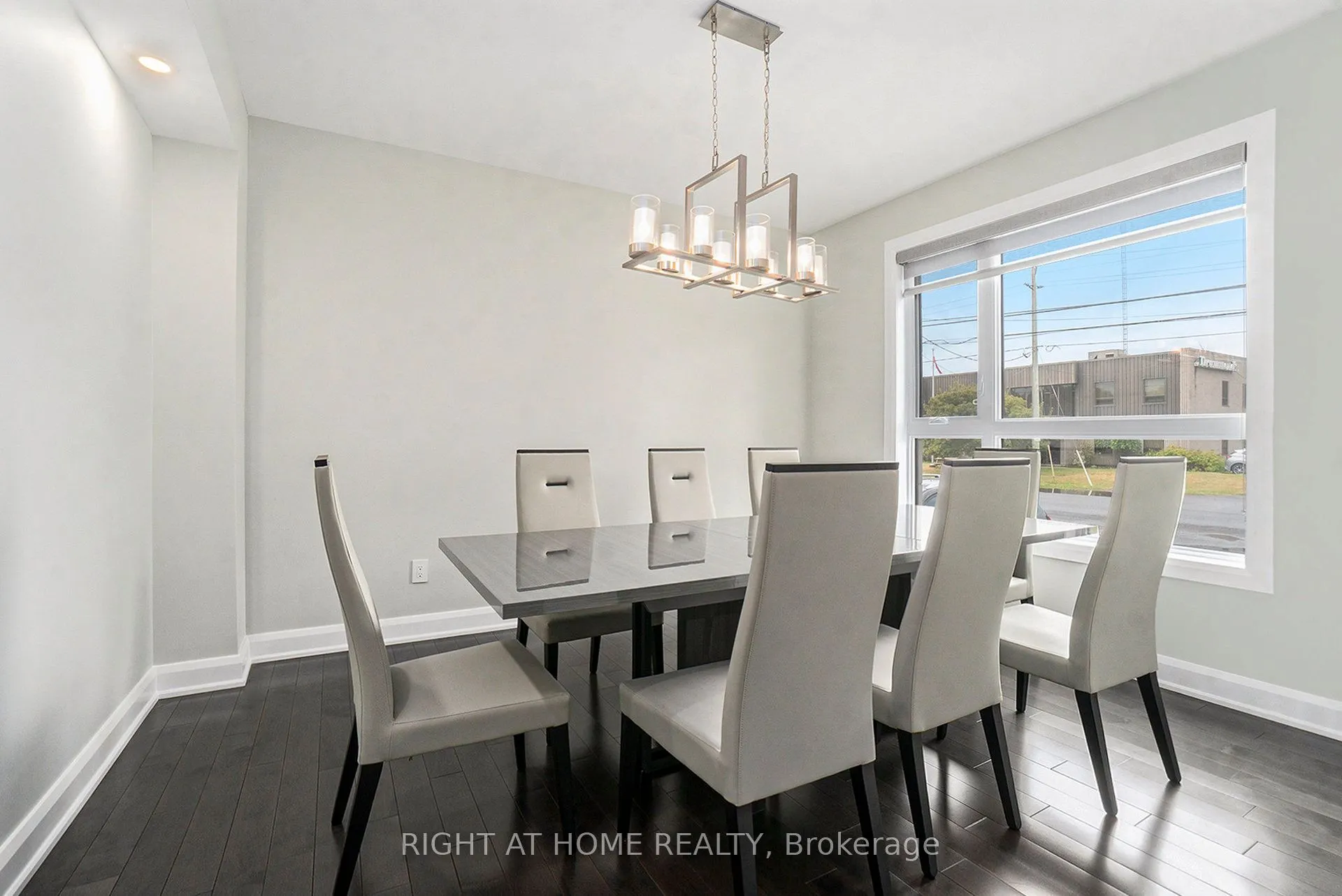 17 Rideau Heights Drive