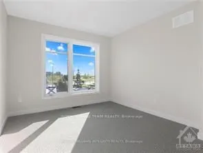 531 Lourmarin Private, #531