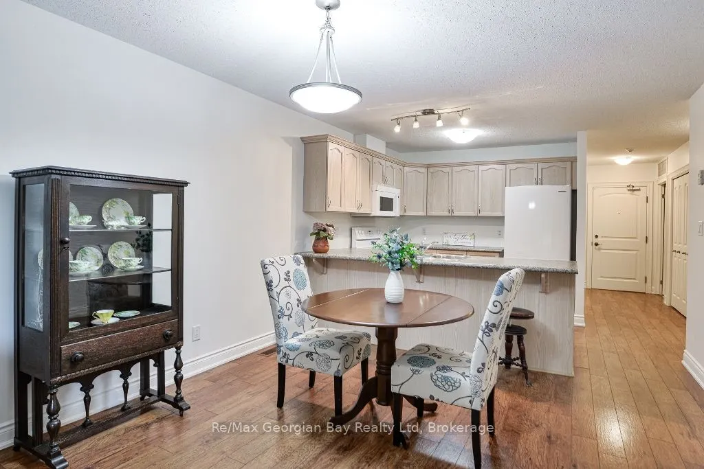 10A KIMBERLEY Avenue, #206