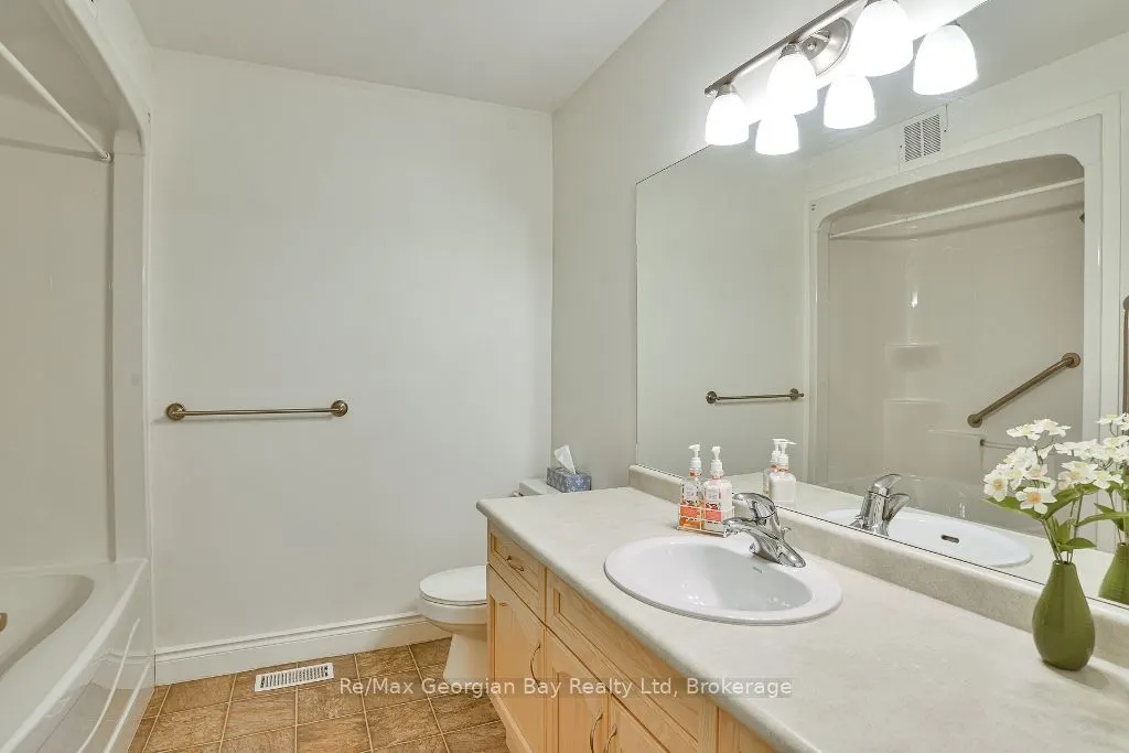 10A KIMBERLEY Avenue, #206