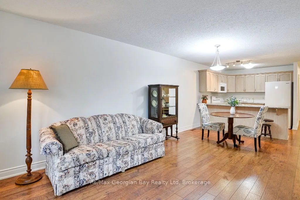 10A KIMBERLEY Avenue, #206
