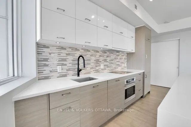 428 Sparks Street S, #706