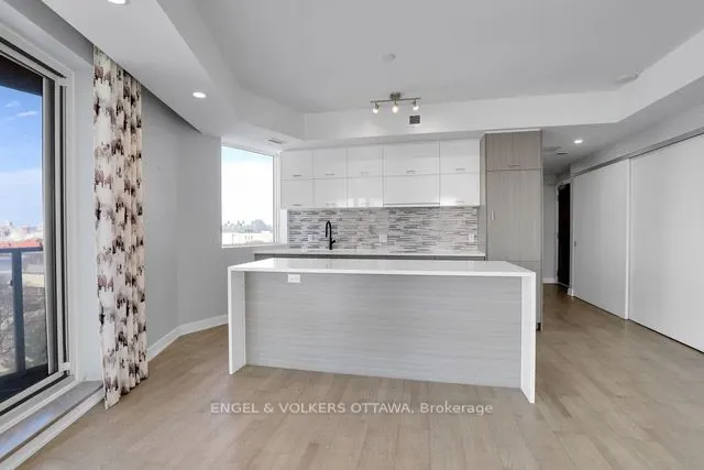 428 Sparks Street S, #706
