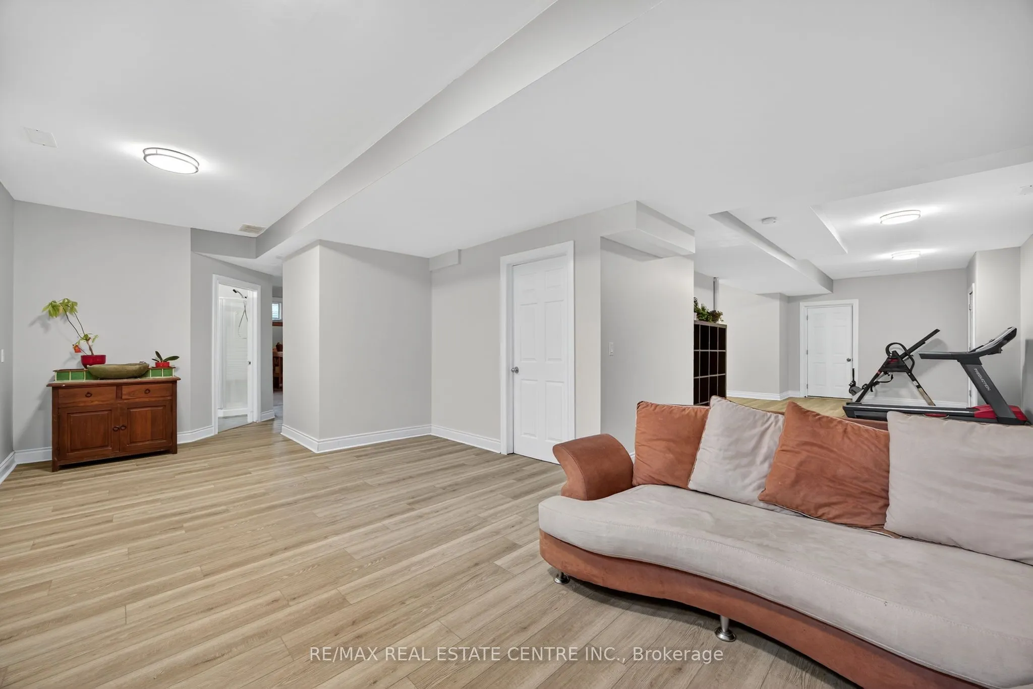 37 Woodland Drive