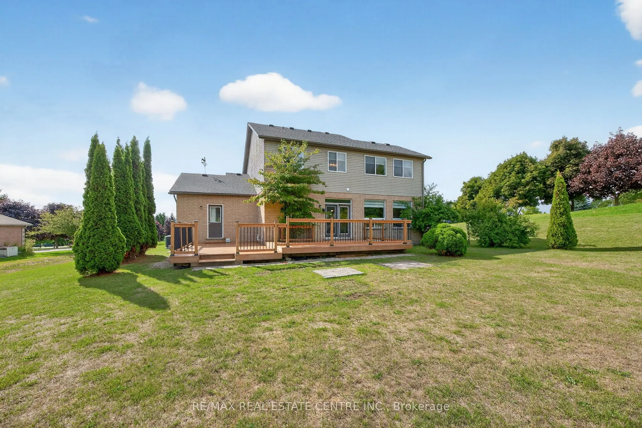 37 Woodland Drive