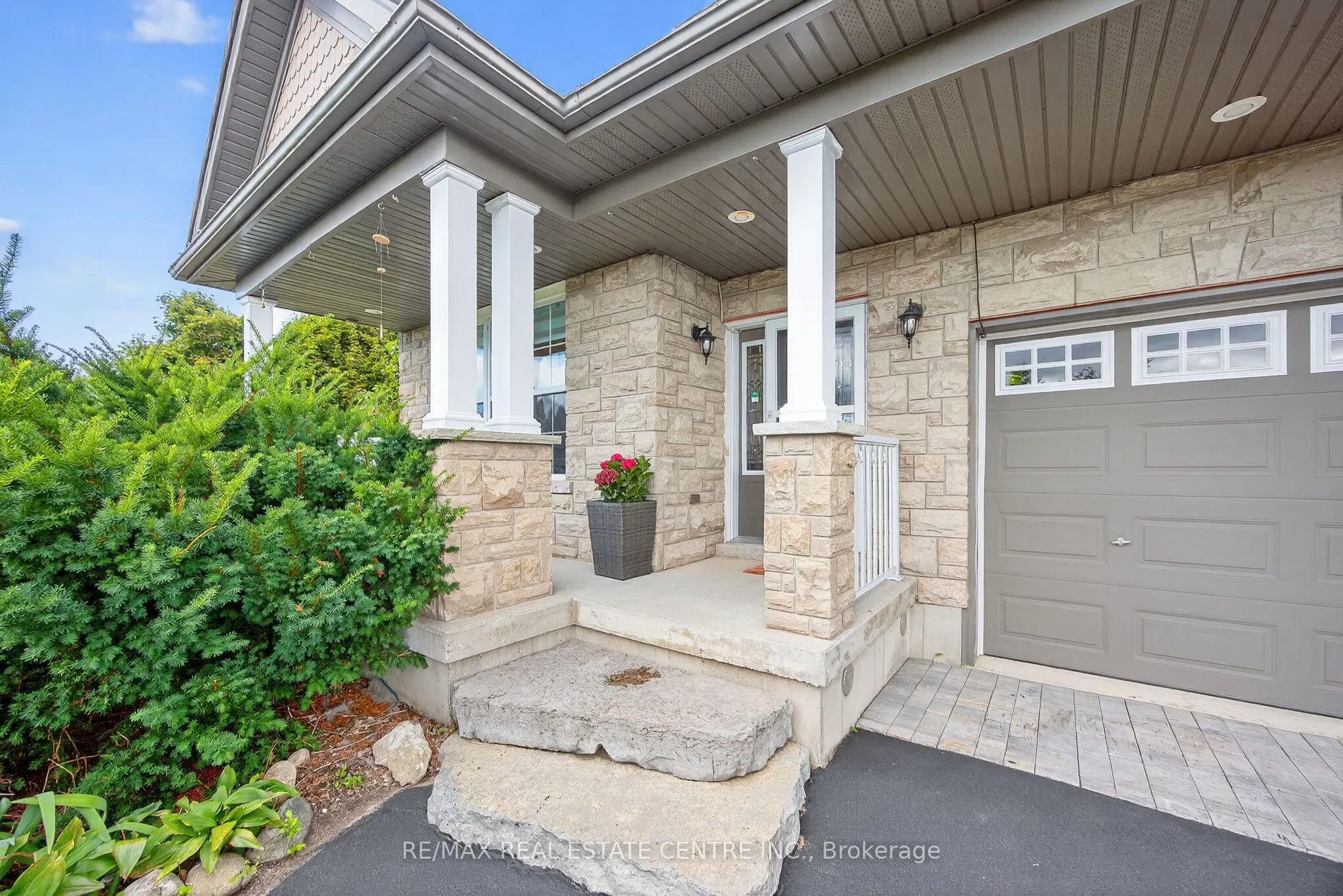 37 Woodland Drive