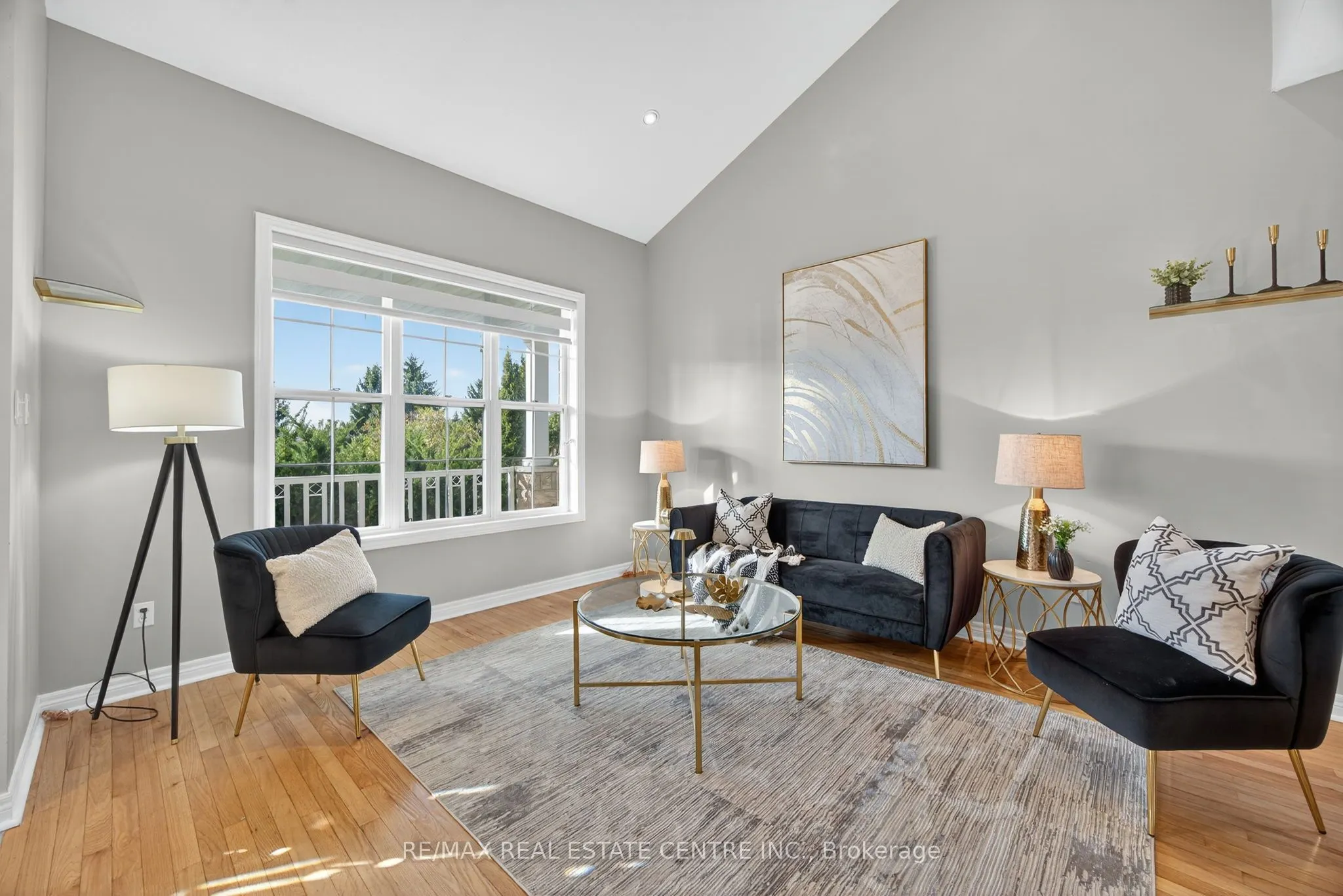 37 Woodland Drive