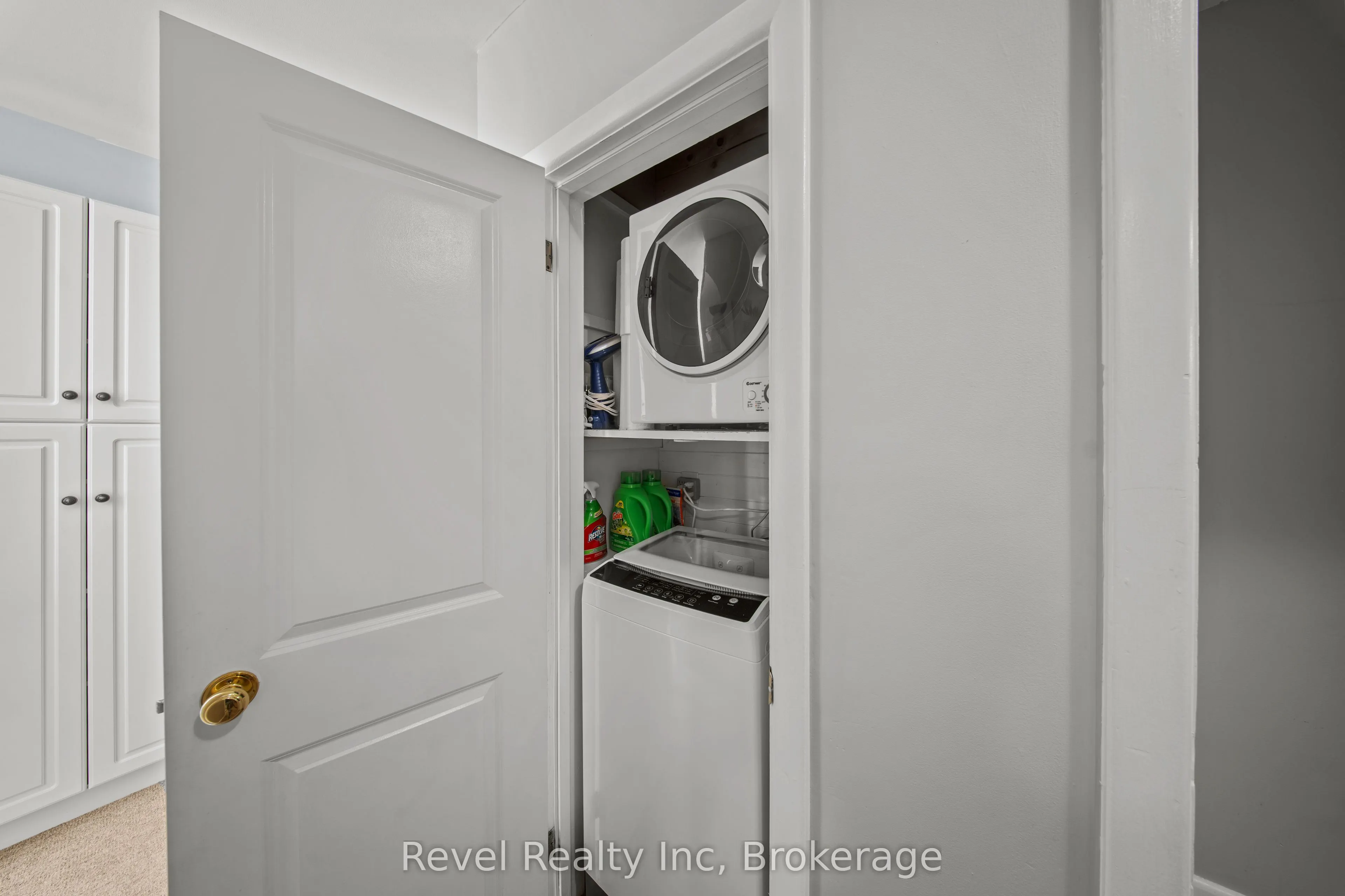 118 Isabella Street, #11