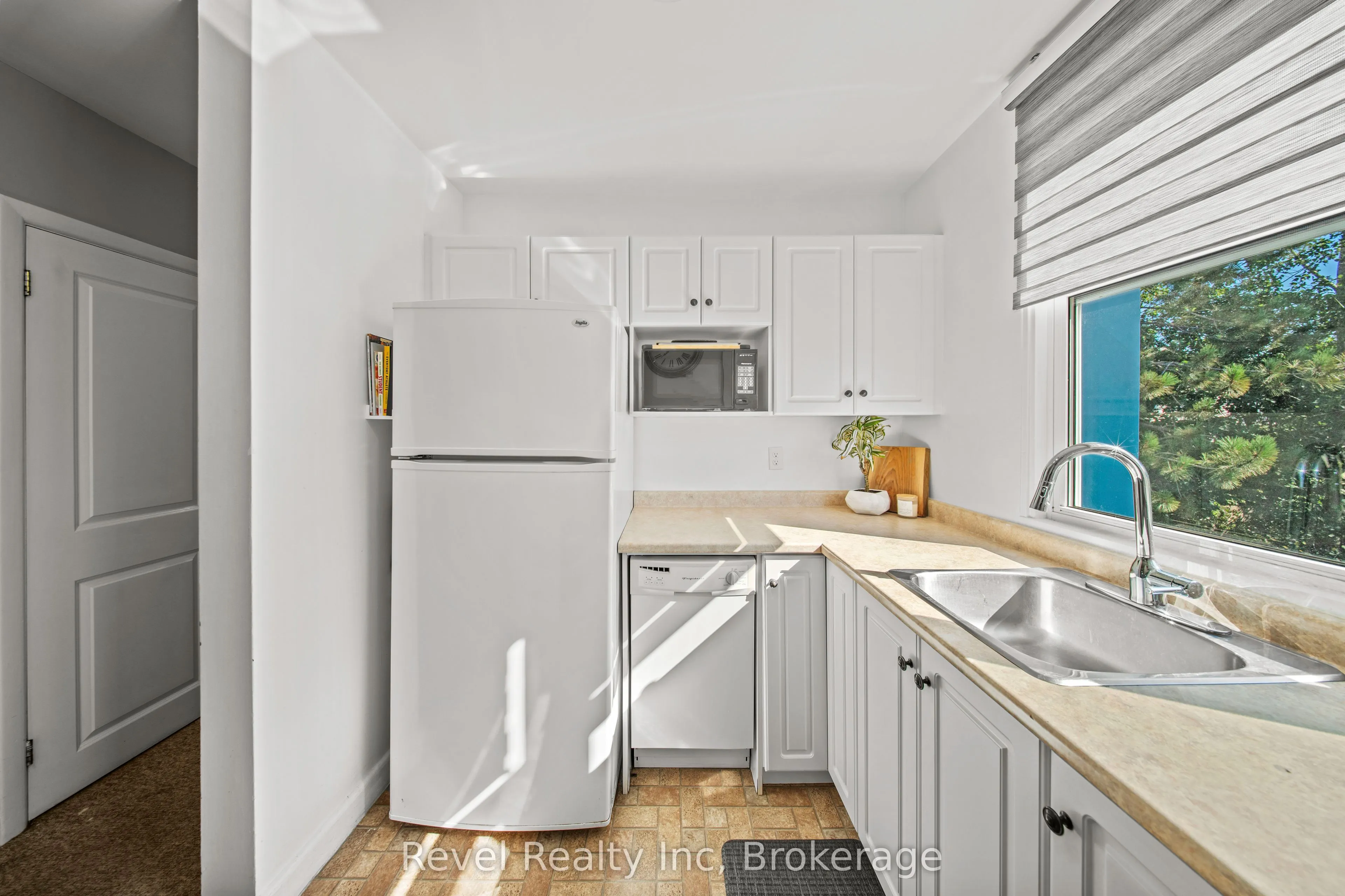 118 Isabella Street, #11