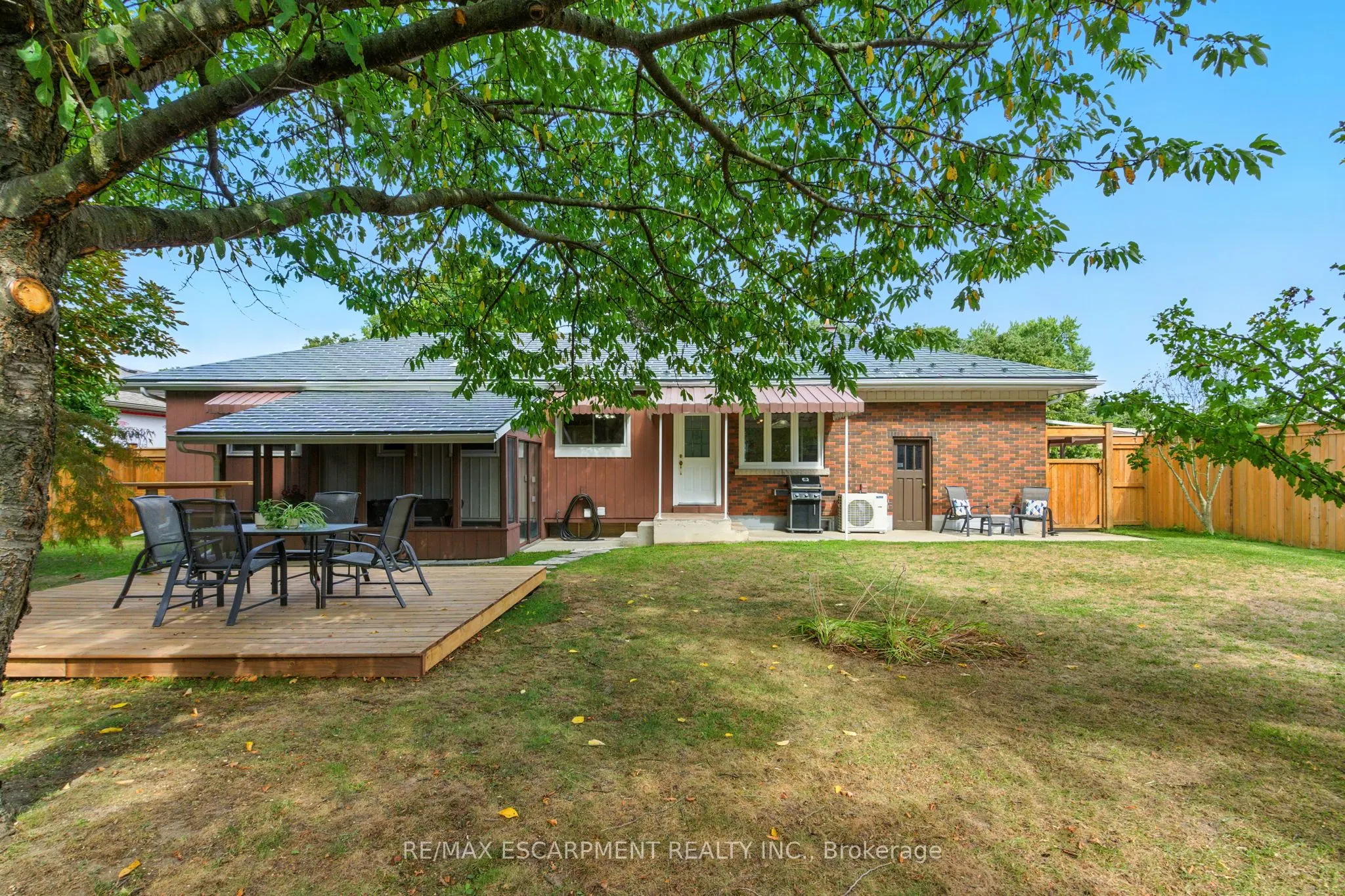 10 SHEFFIELD Avenue