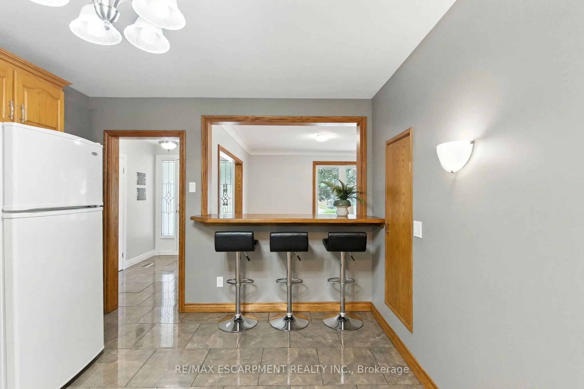 10 SHEFFIELD Avenue