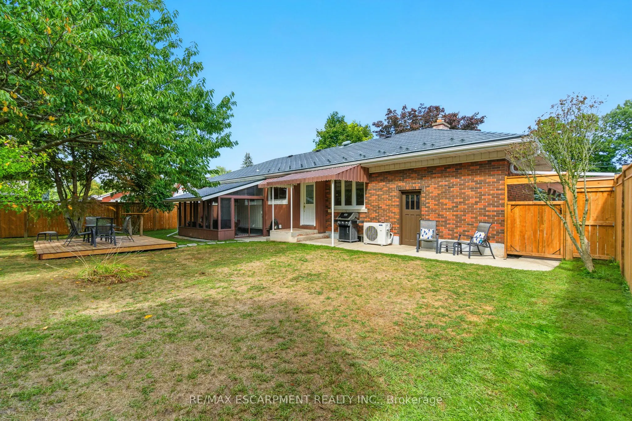 10 SHEFFIELD Avenue