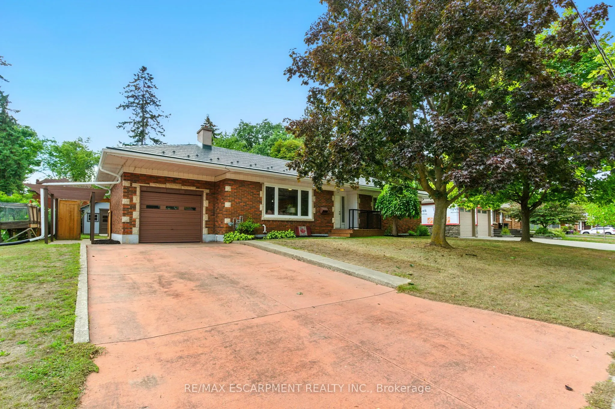 10 SHEFFIELD Avenue