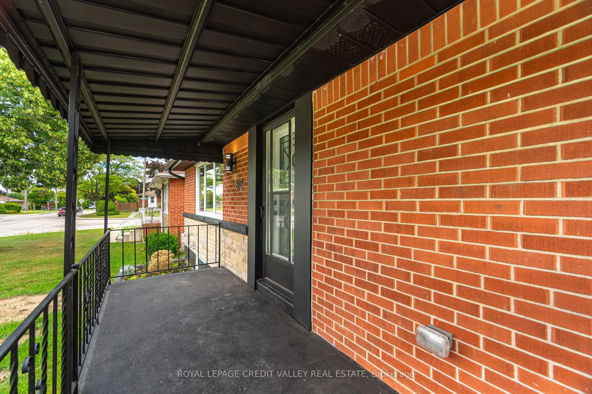 812 Tenth Avenue, #Upper