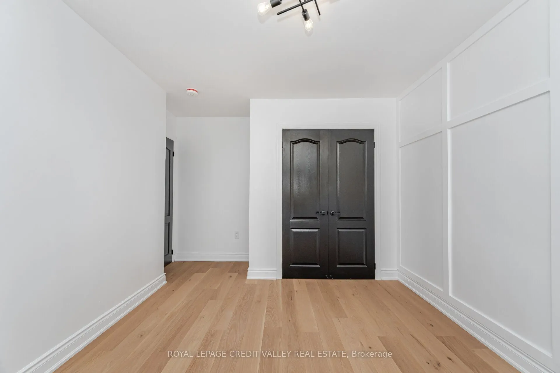 812 Tenth Avenue, #Upper