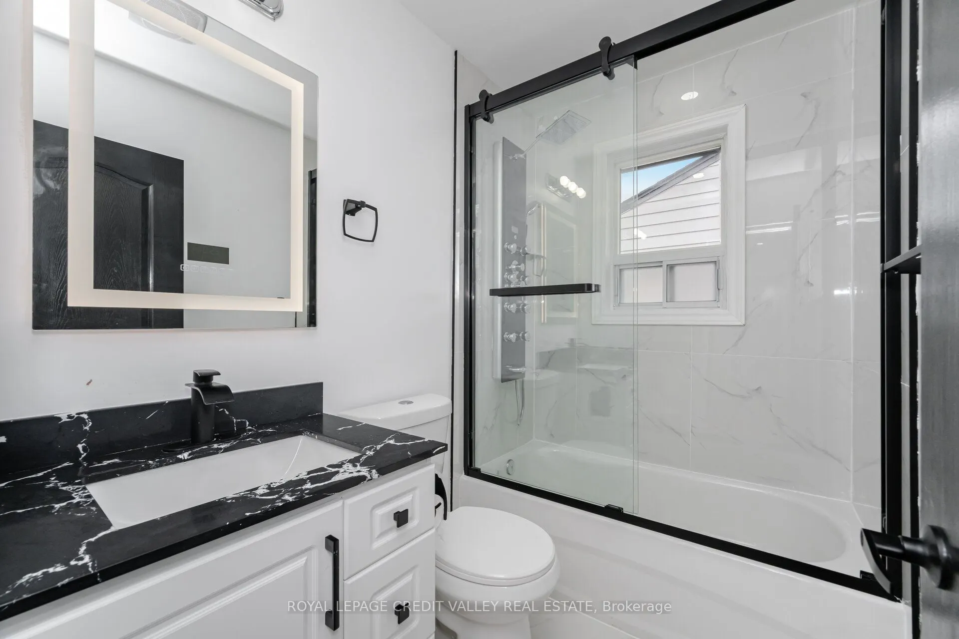 812 Tenth Avenue, #Upper