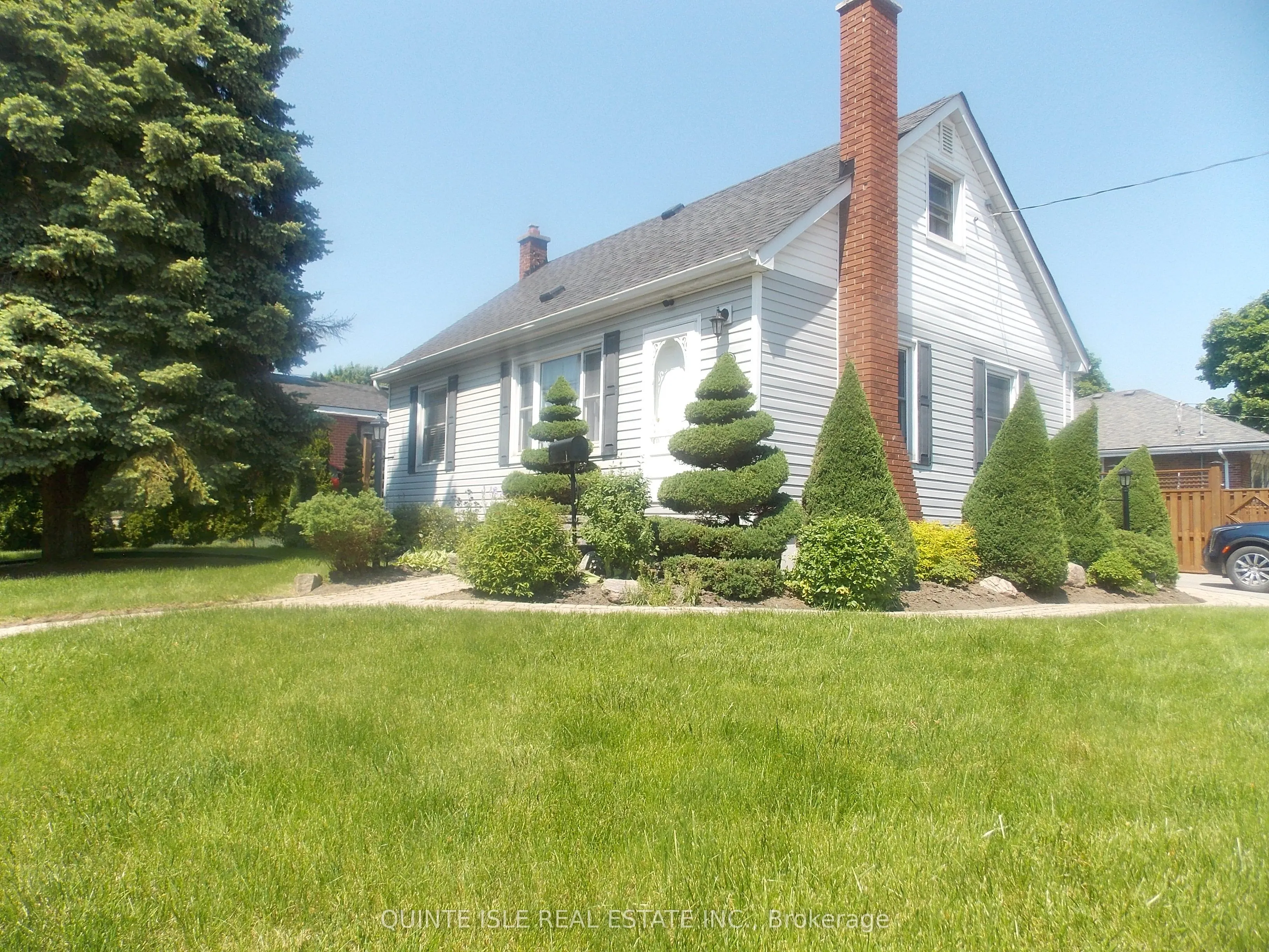 70 Donald Street E