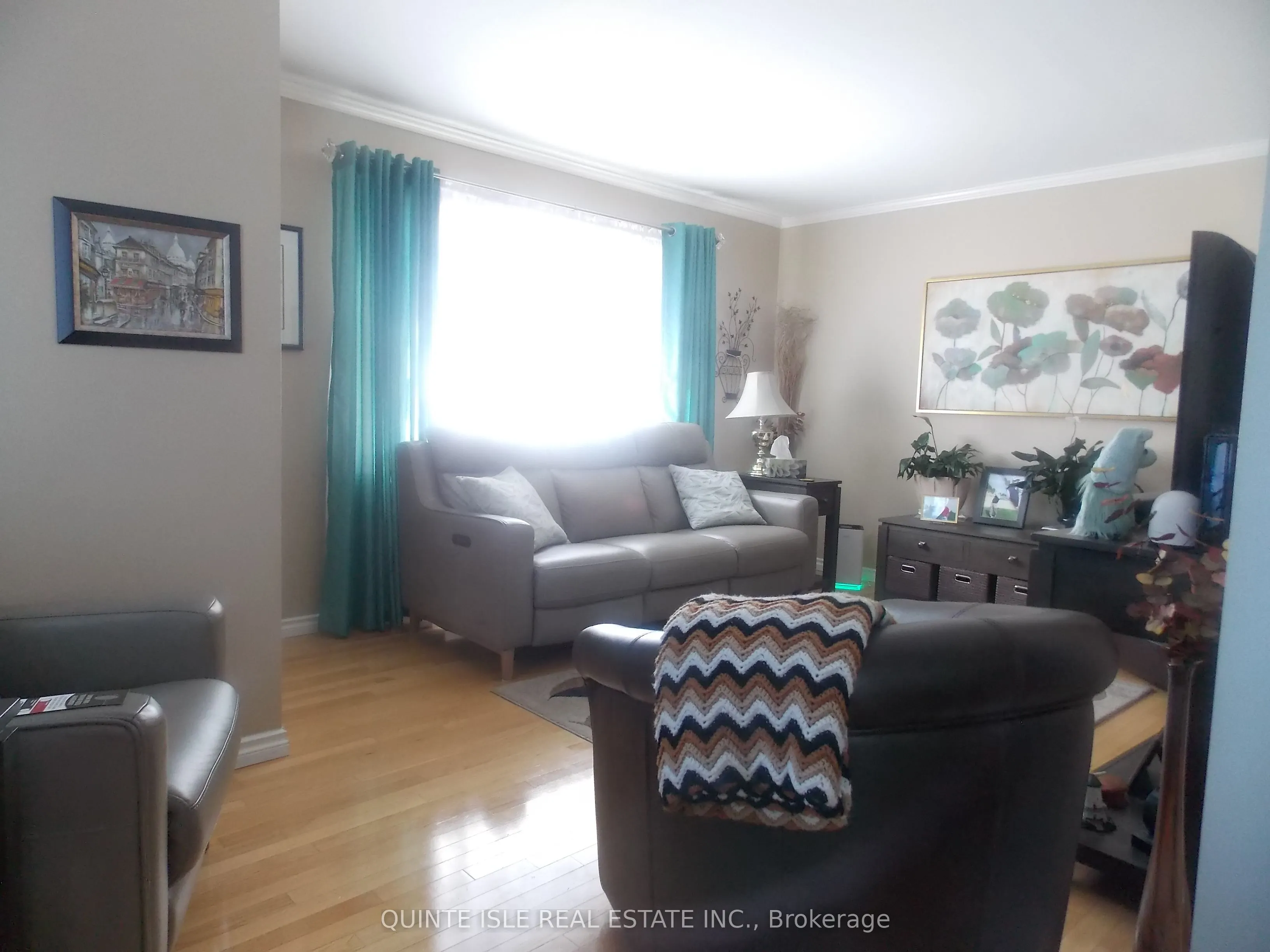 70 Donald Street E