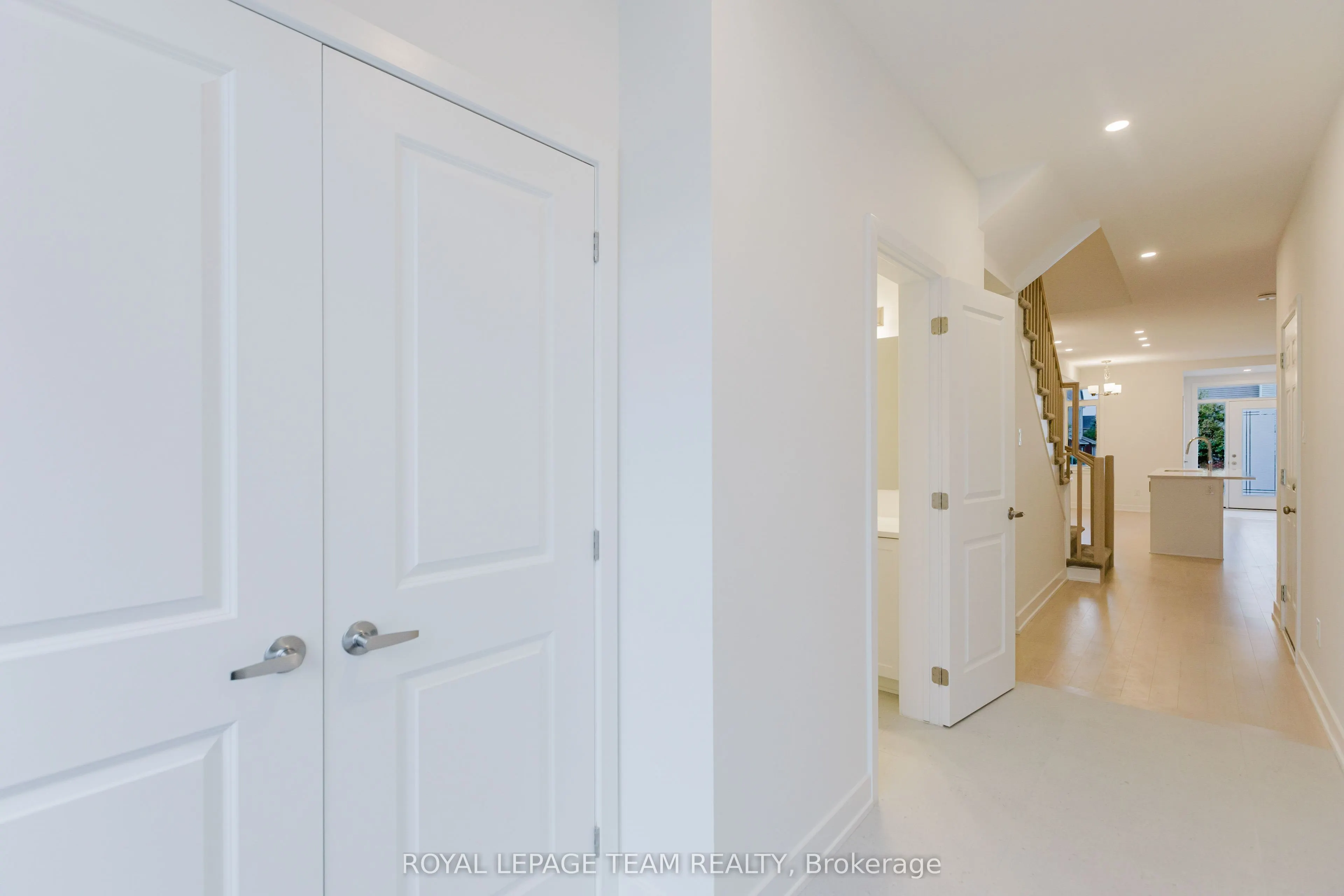 805 Anciano Crescent
