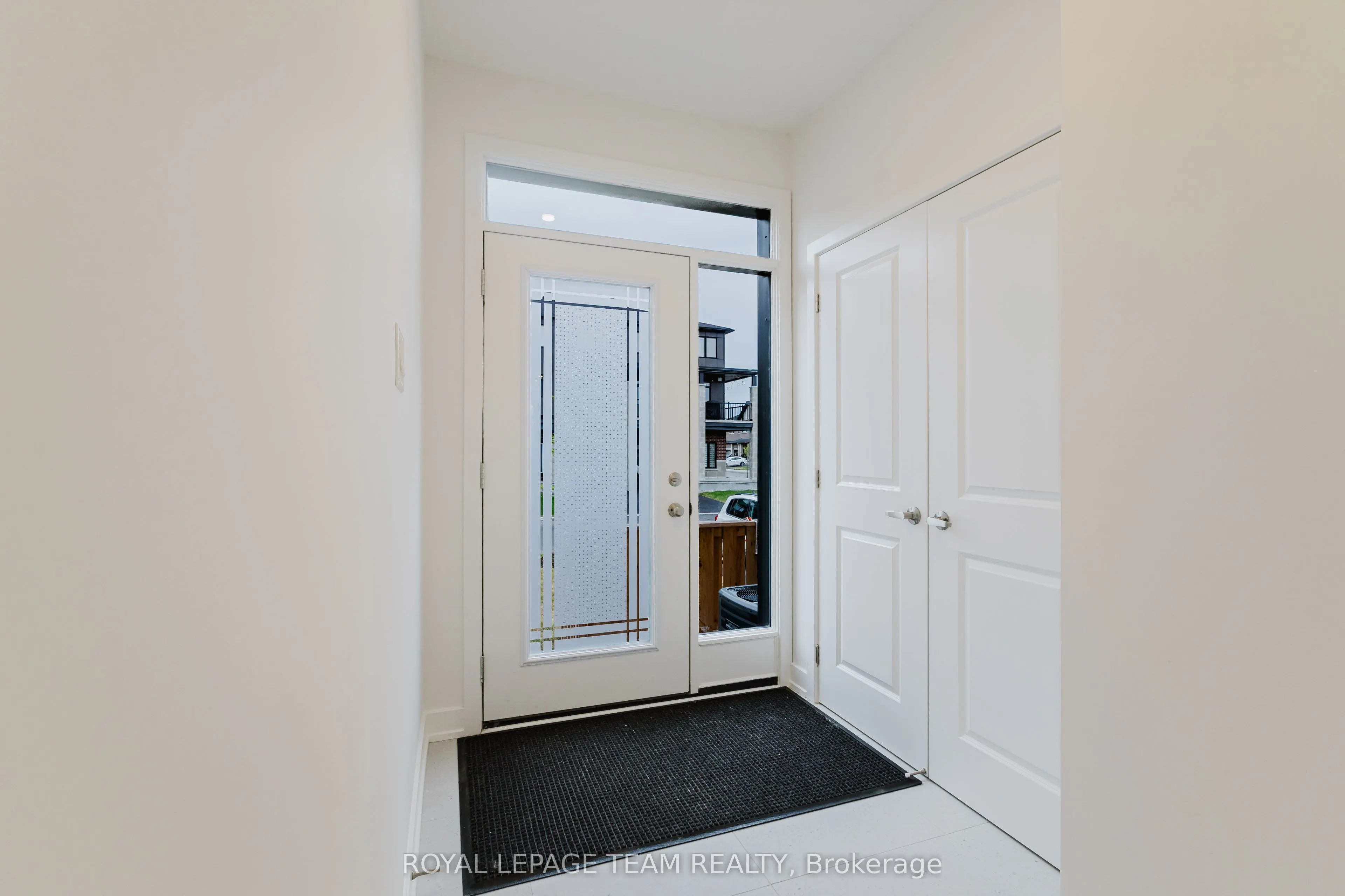 805 Anciano Crescent