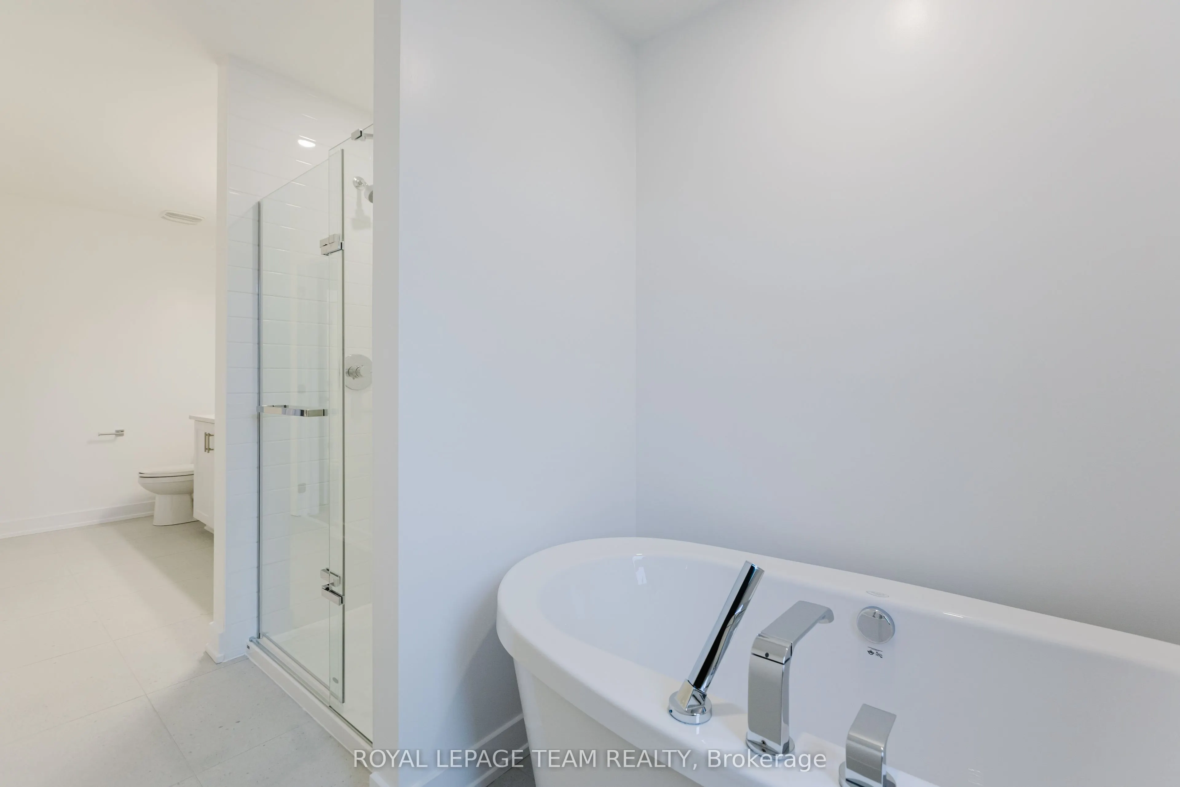 805 Anciano Crescent