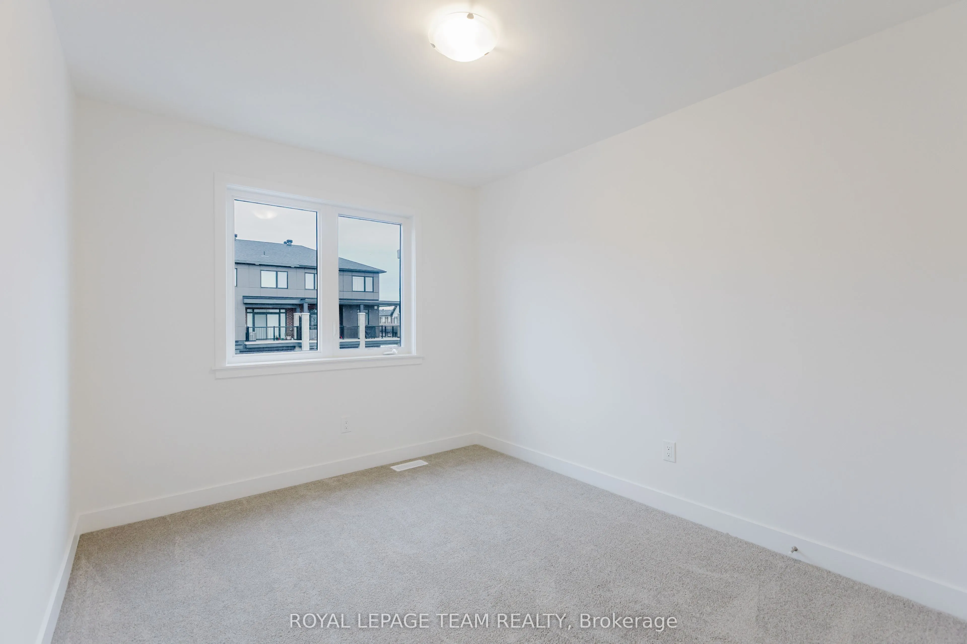 805 Anciano Crescent