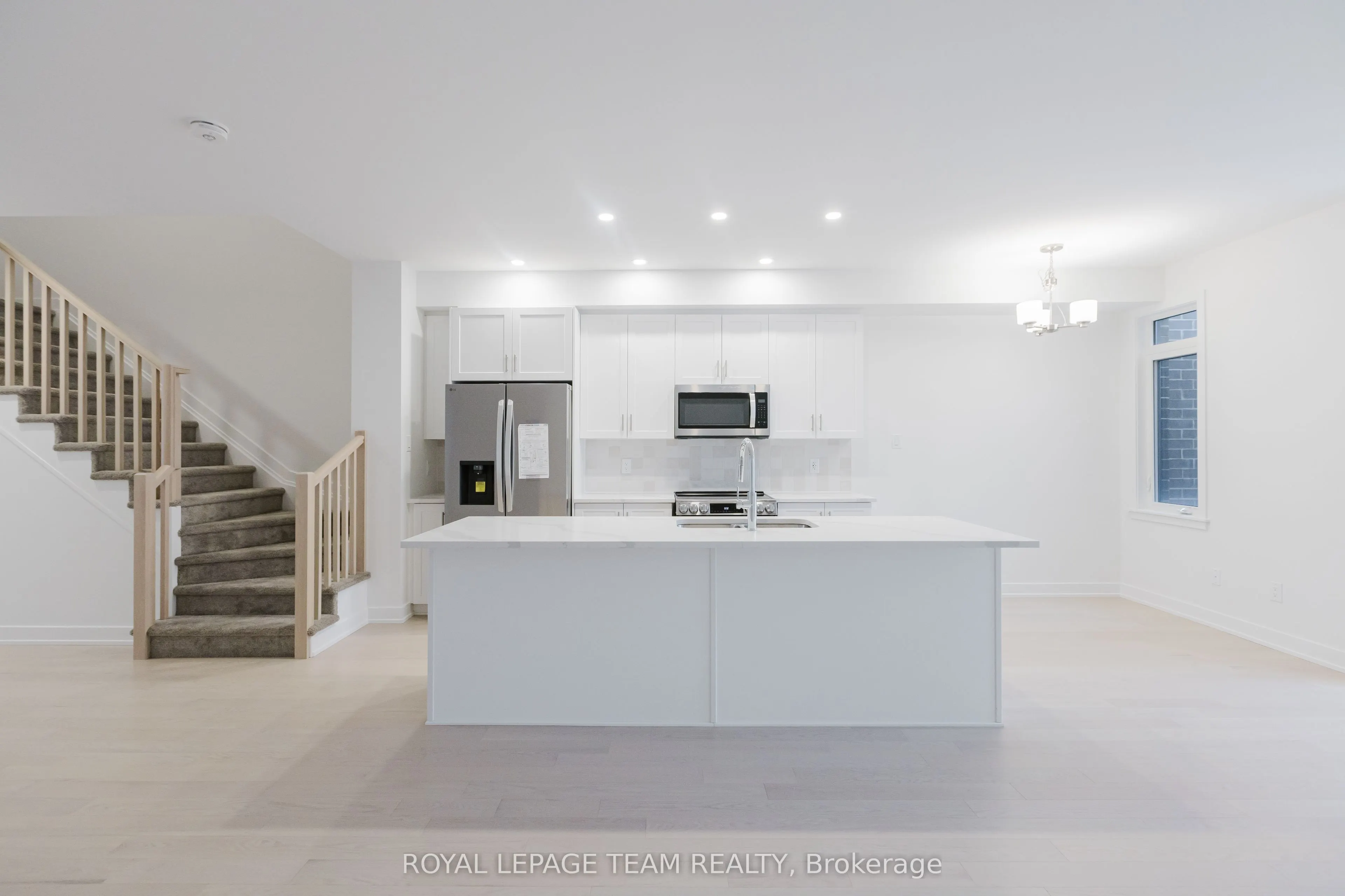 805 Anciano Crescent