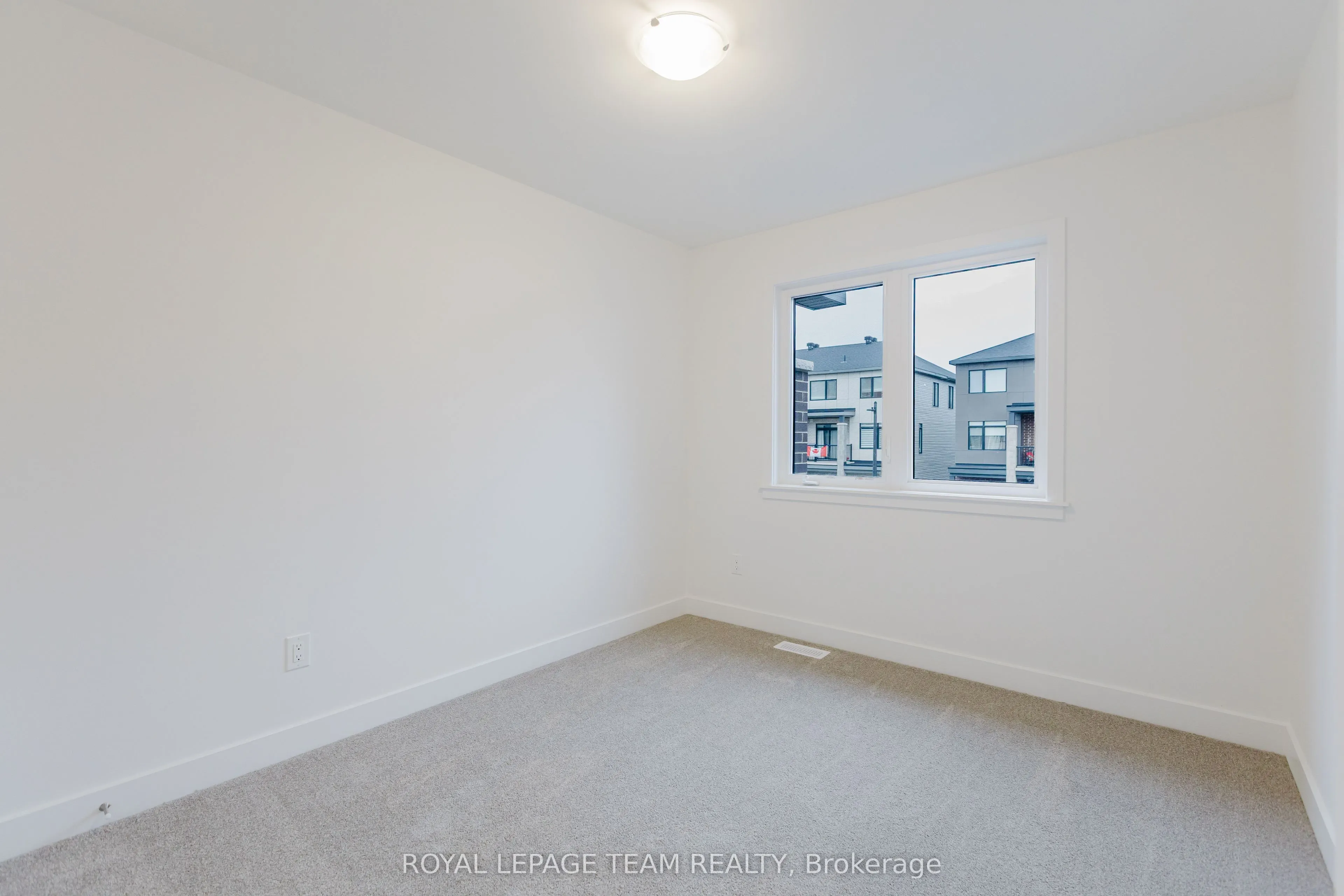 805 Anciano Crescent