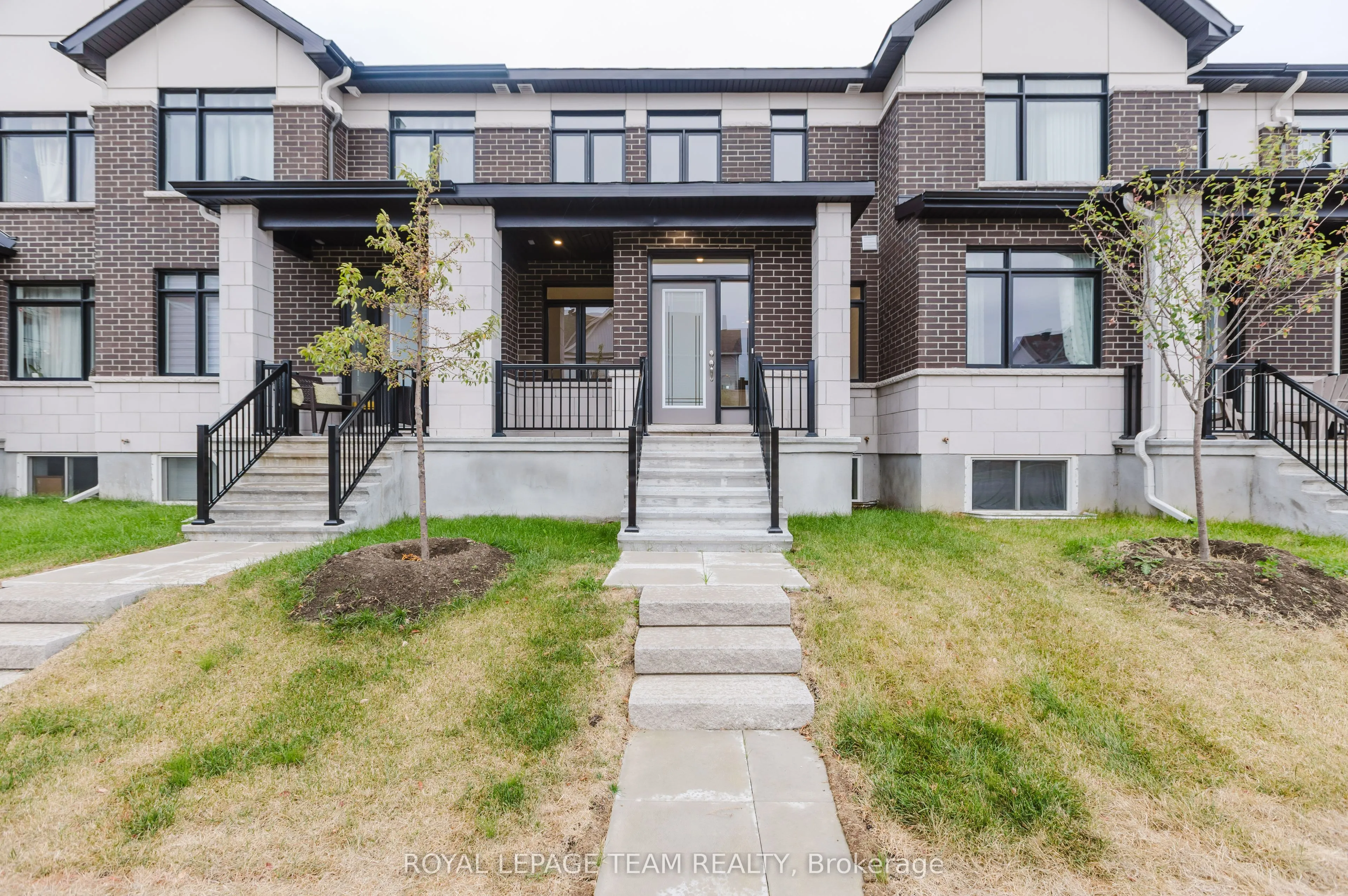 805 Anciano Crescent
