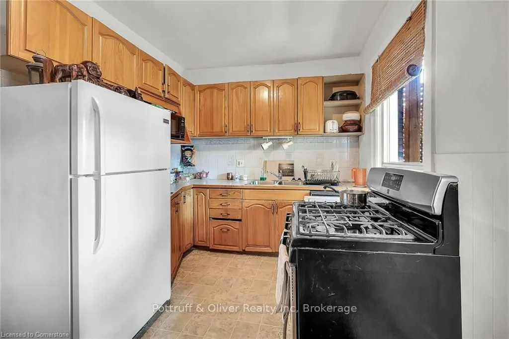 49 East Bend Avenue S