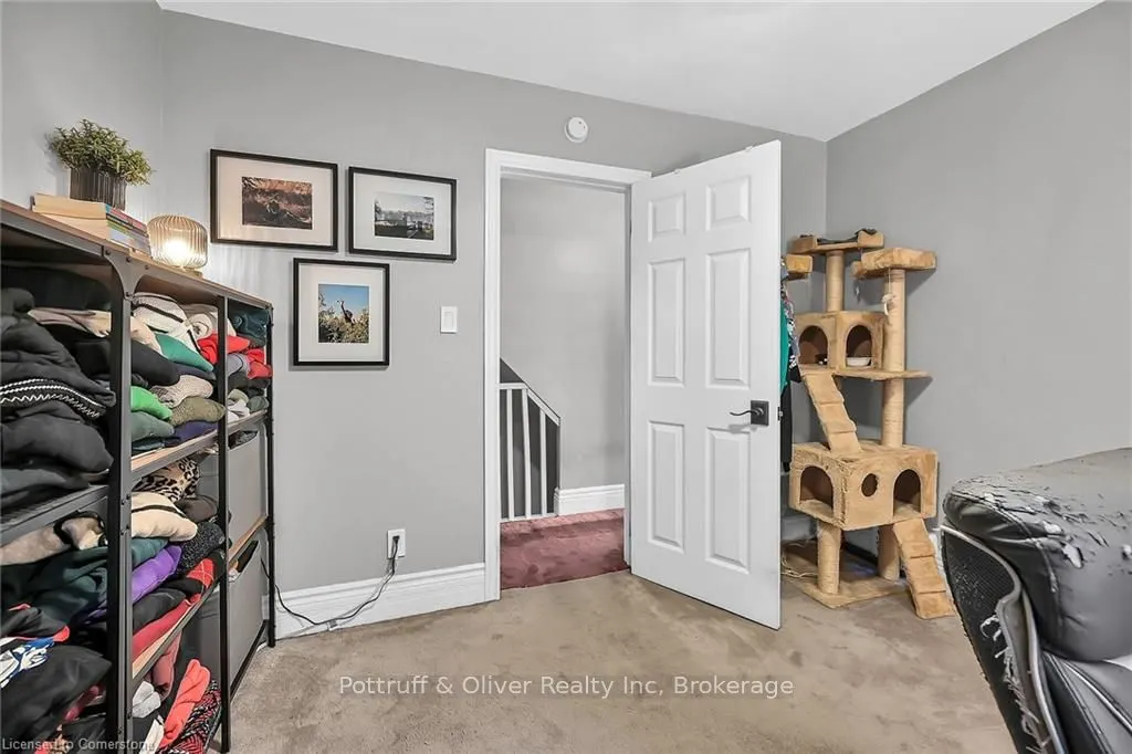 49 East Bend Avenue S