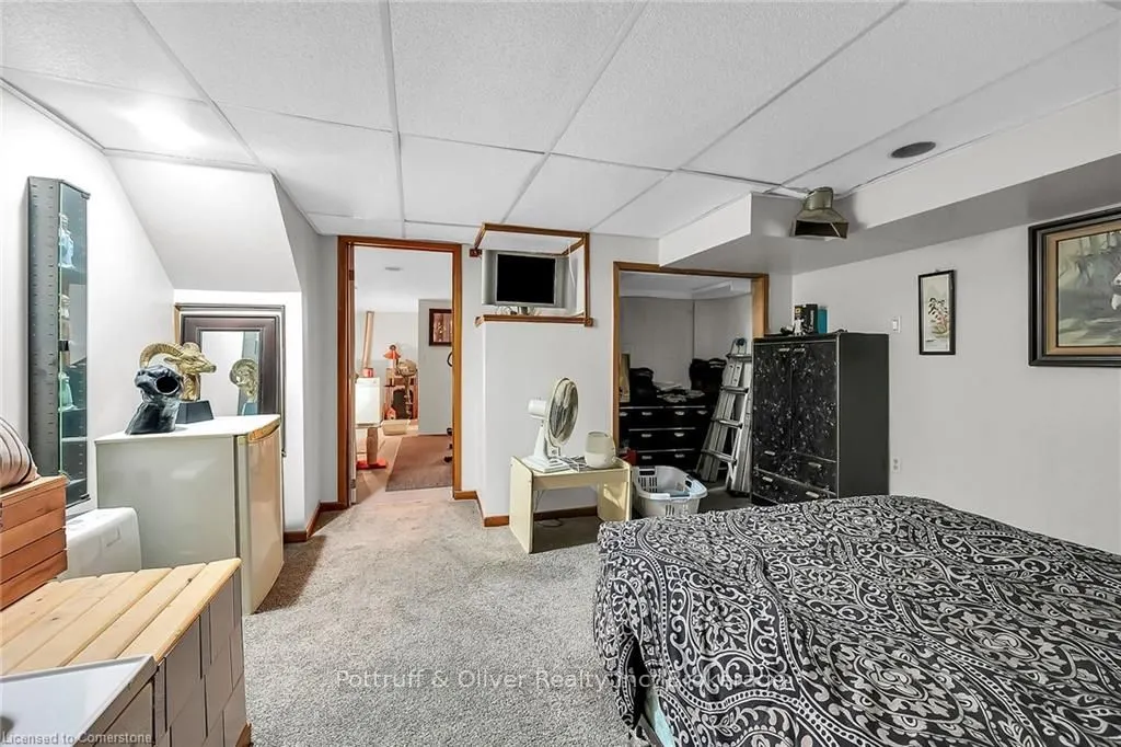 49 East Bend Avenue S