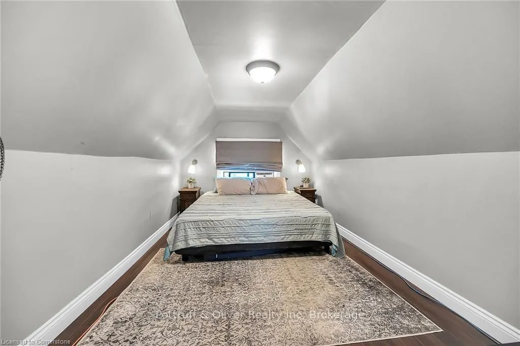 49 East Bend Avenue S