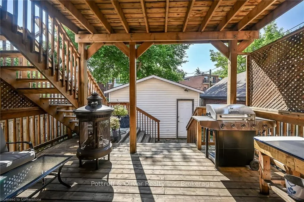 49 East Bend Avenue S