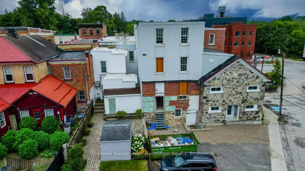 543 Queen Street S, #11