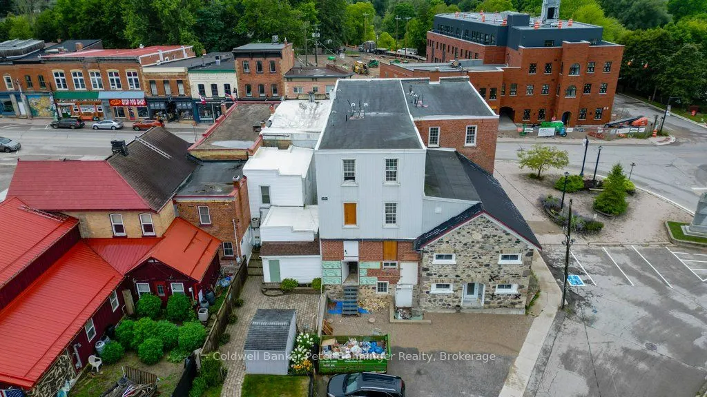 543 Queen Street S, #11