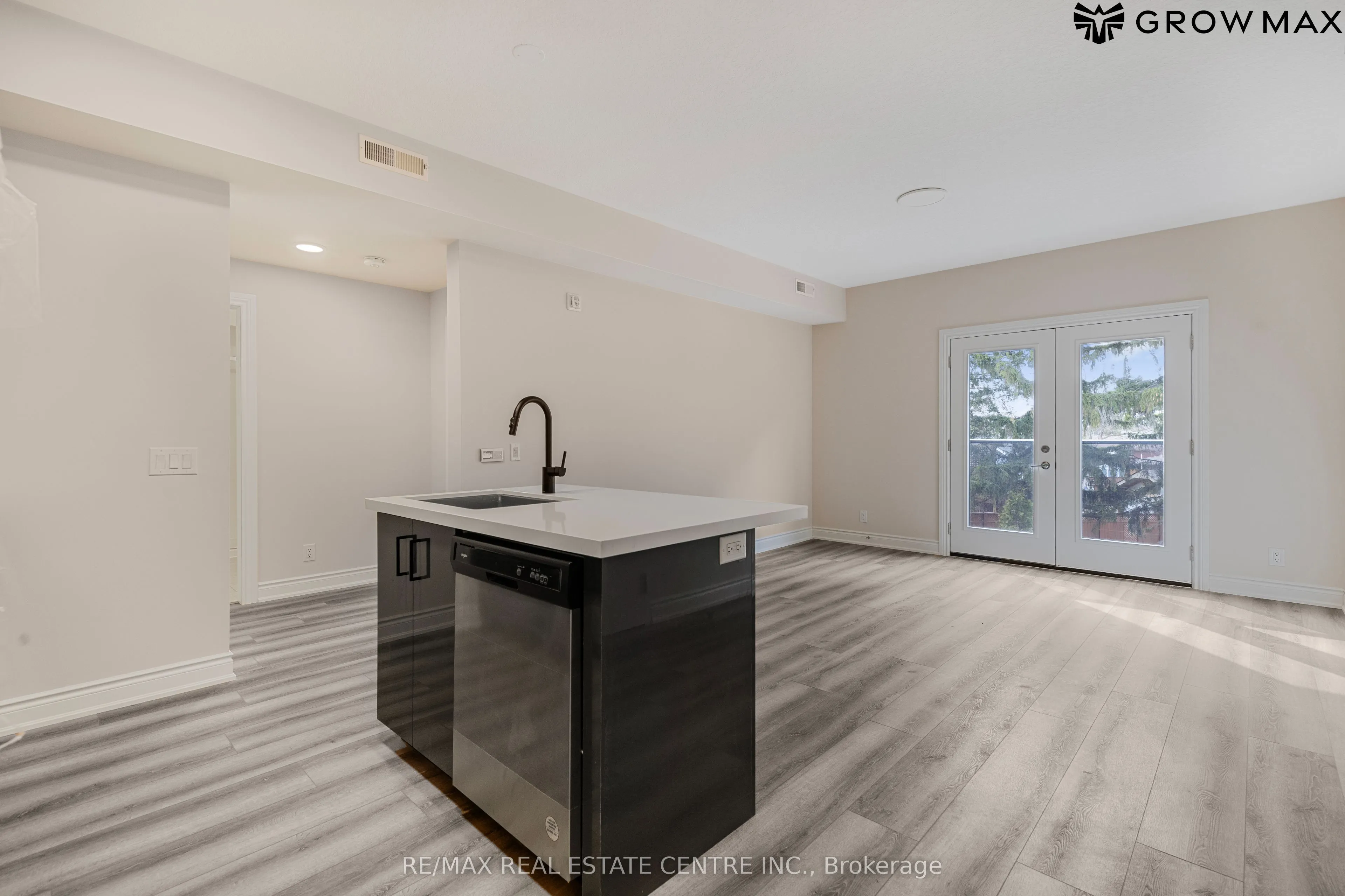 261 King Street E, #202-2B