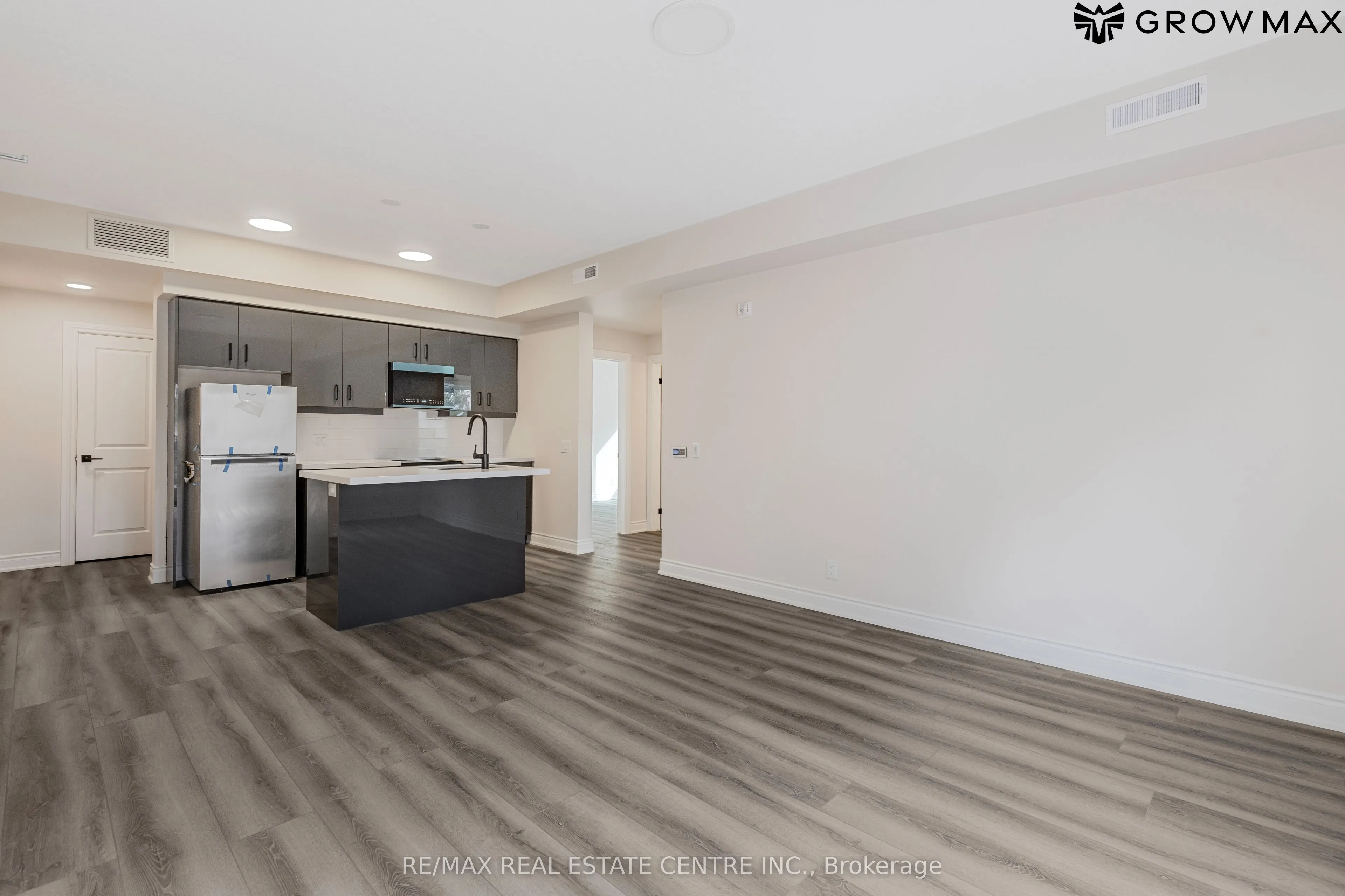 261 King Street E, #202-2B